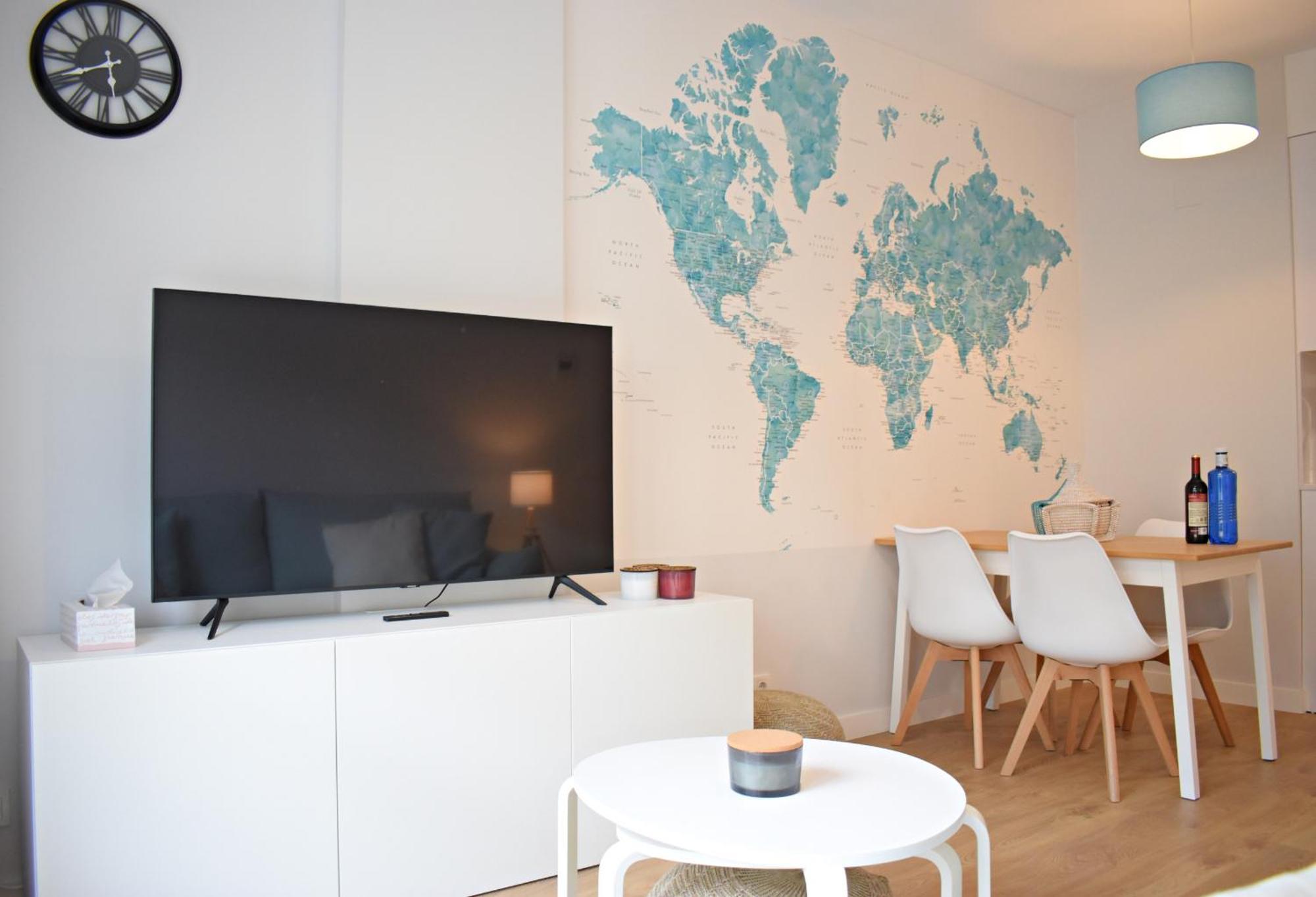 Malagueta's Cozy With Parking And Swimming Pool Malaga