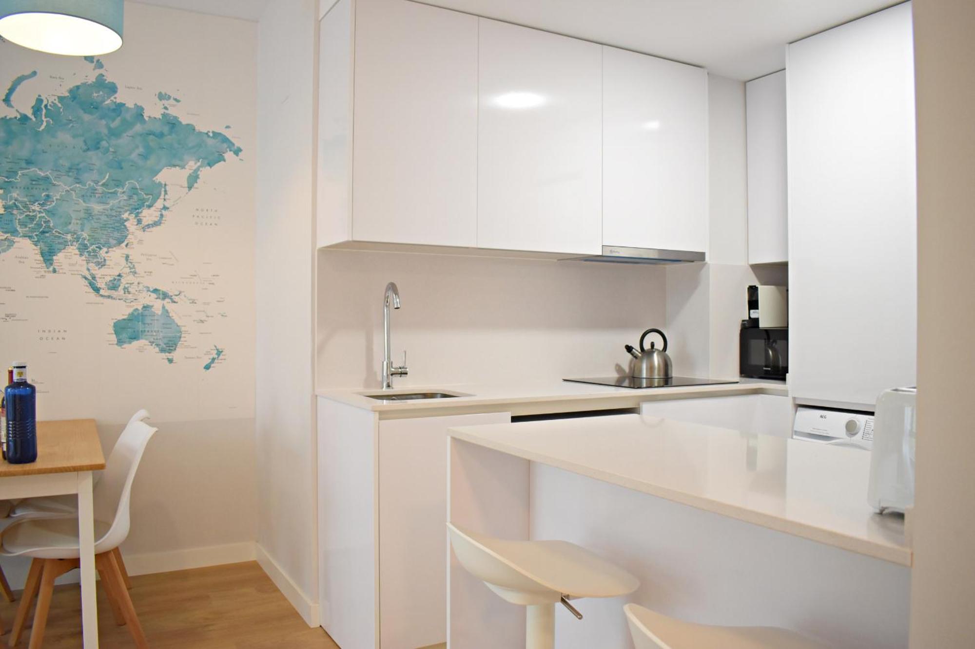 Malagueta's Cozy With Parking And Swimming Pool Malaga