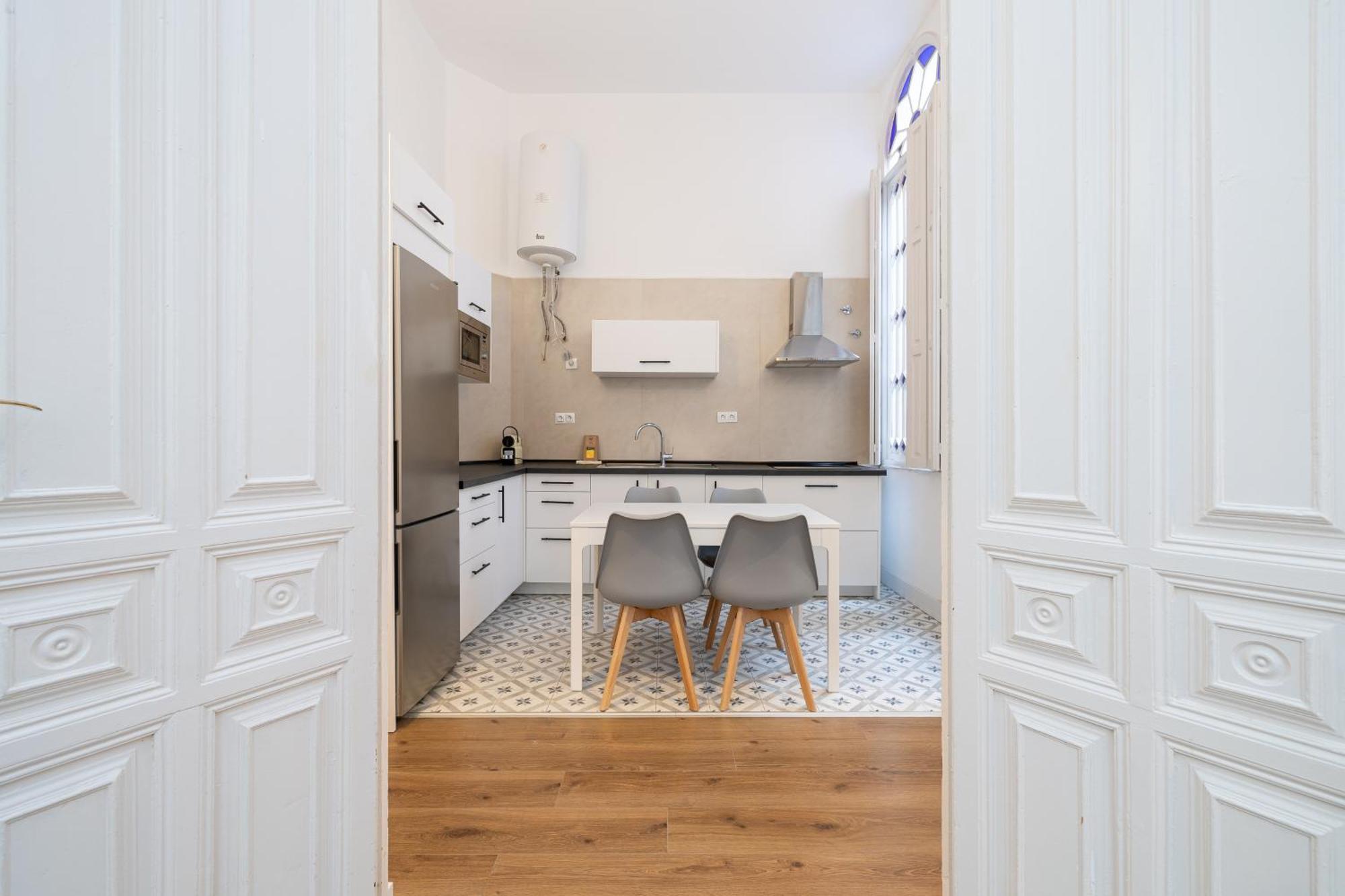 Modern Spacious Palace -1bedroom-center