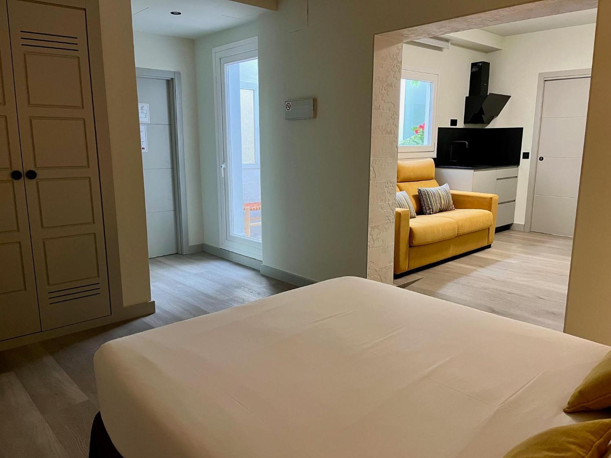 Hotel Atarazanas Boutique 3*