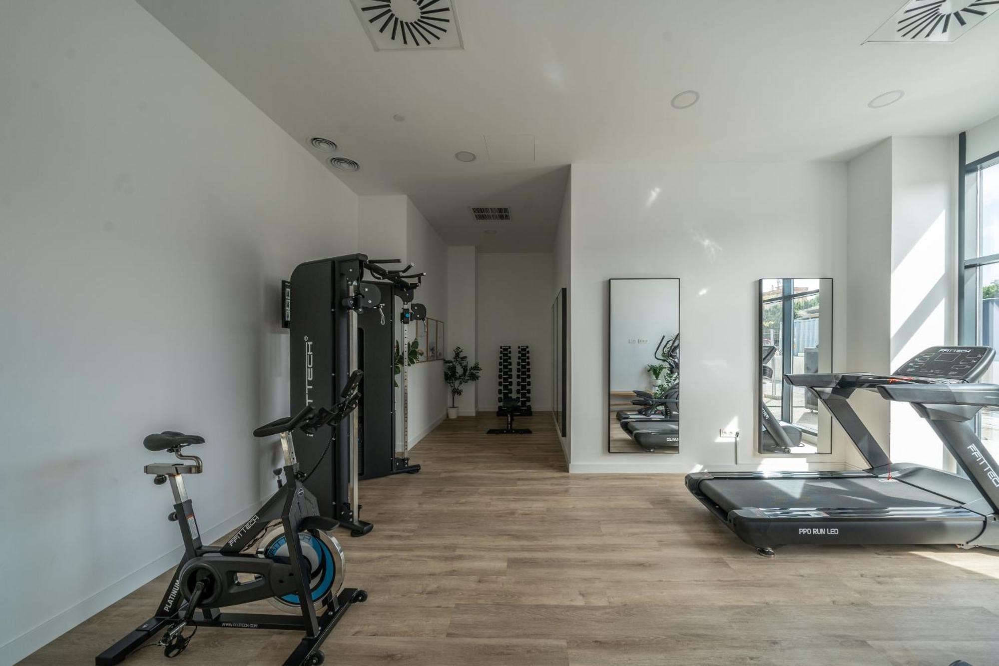 Xpce Urban 8 Skyline - Parking Free