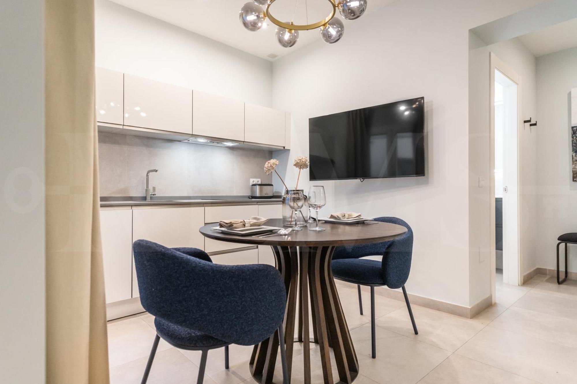 Intimate In The Heart Of By Rems