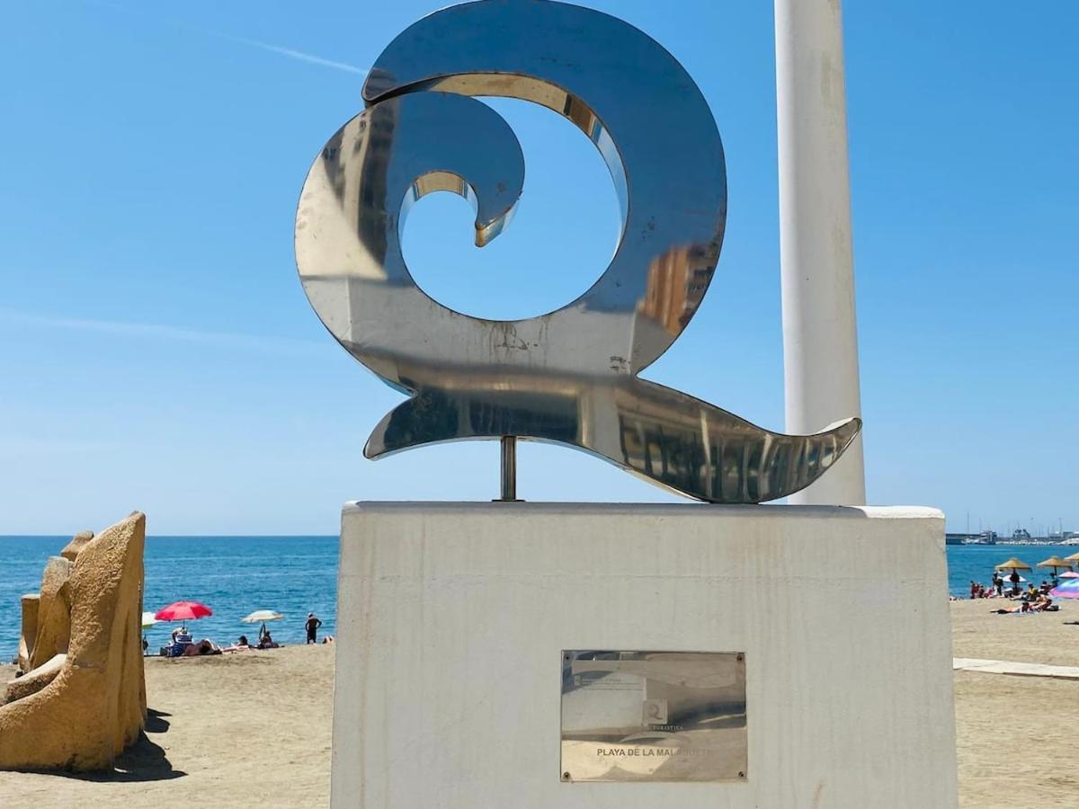Junto A La Playa De La Malagueta & Parking Malaga