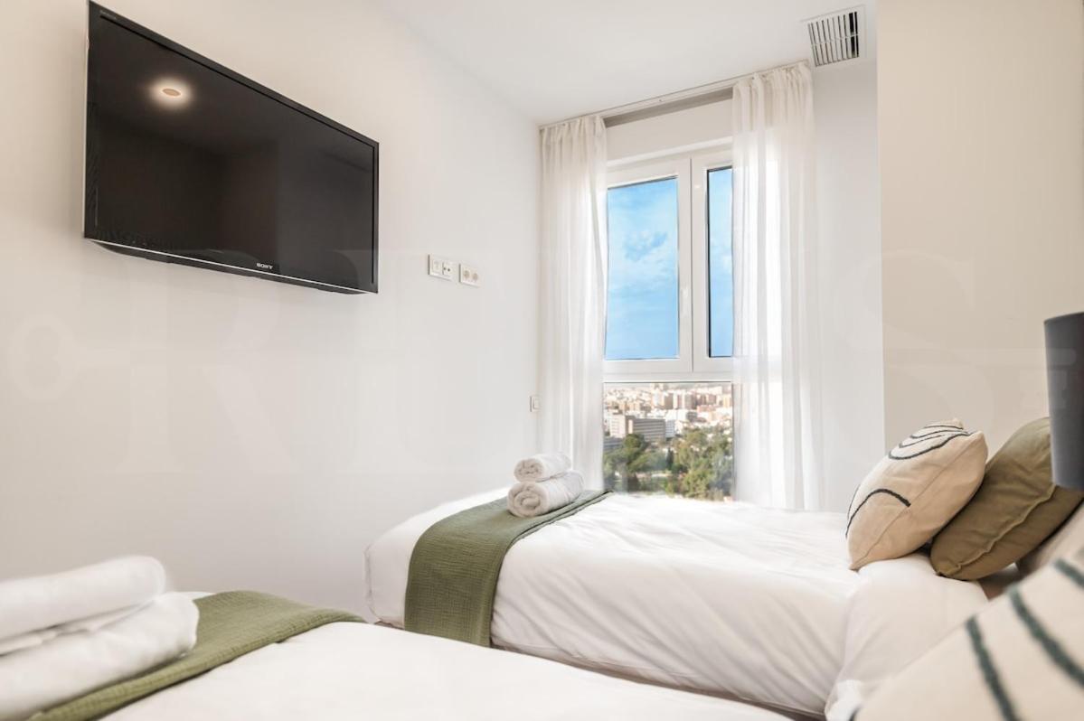 Panoramic Skyrise On The 20th Floor By Rems Apartment Malaga