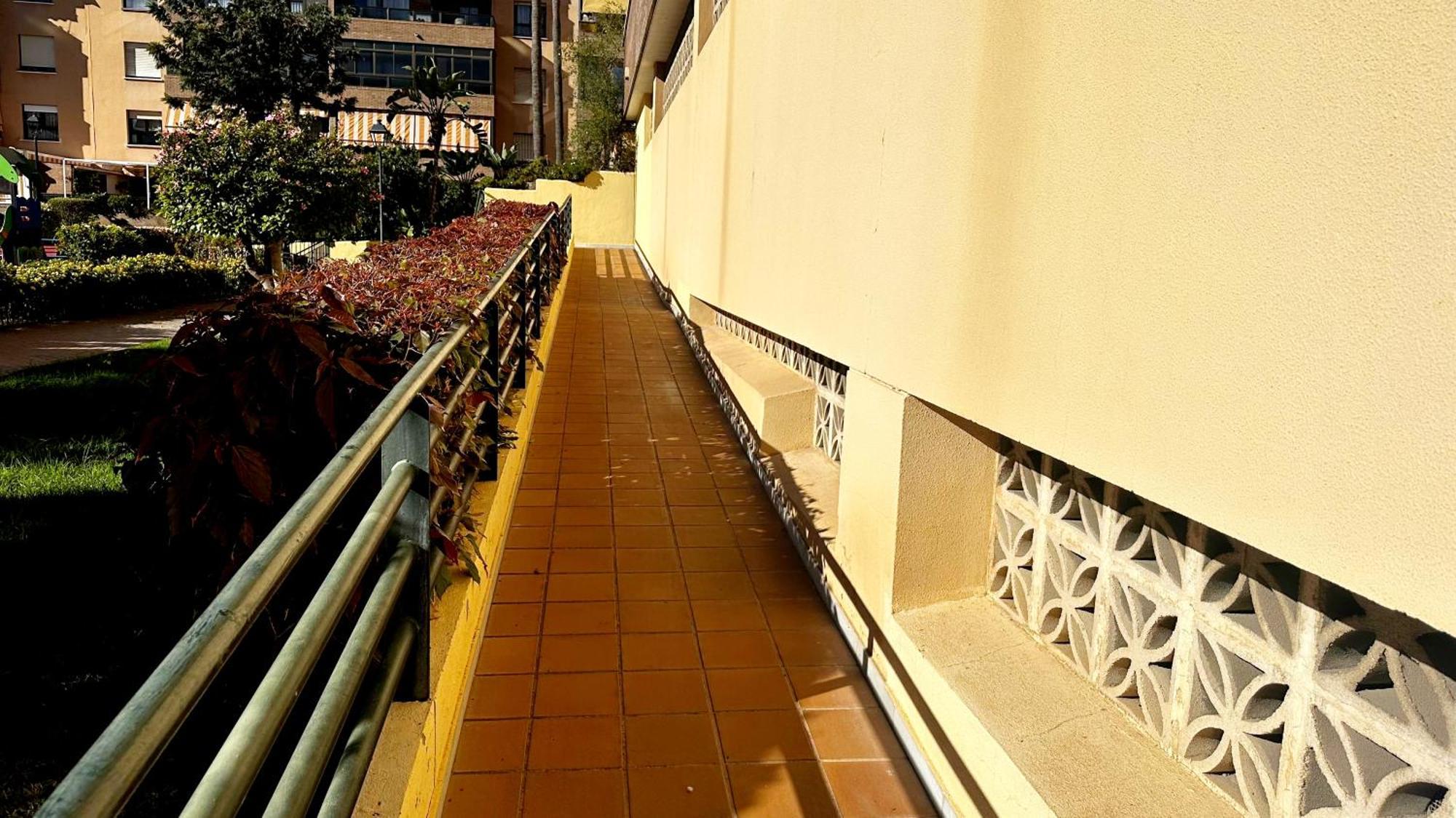 Apartment Oeste Parking-wifi-piscina