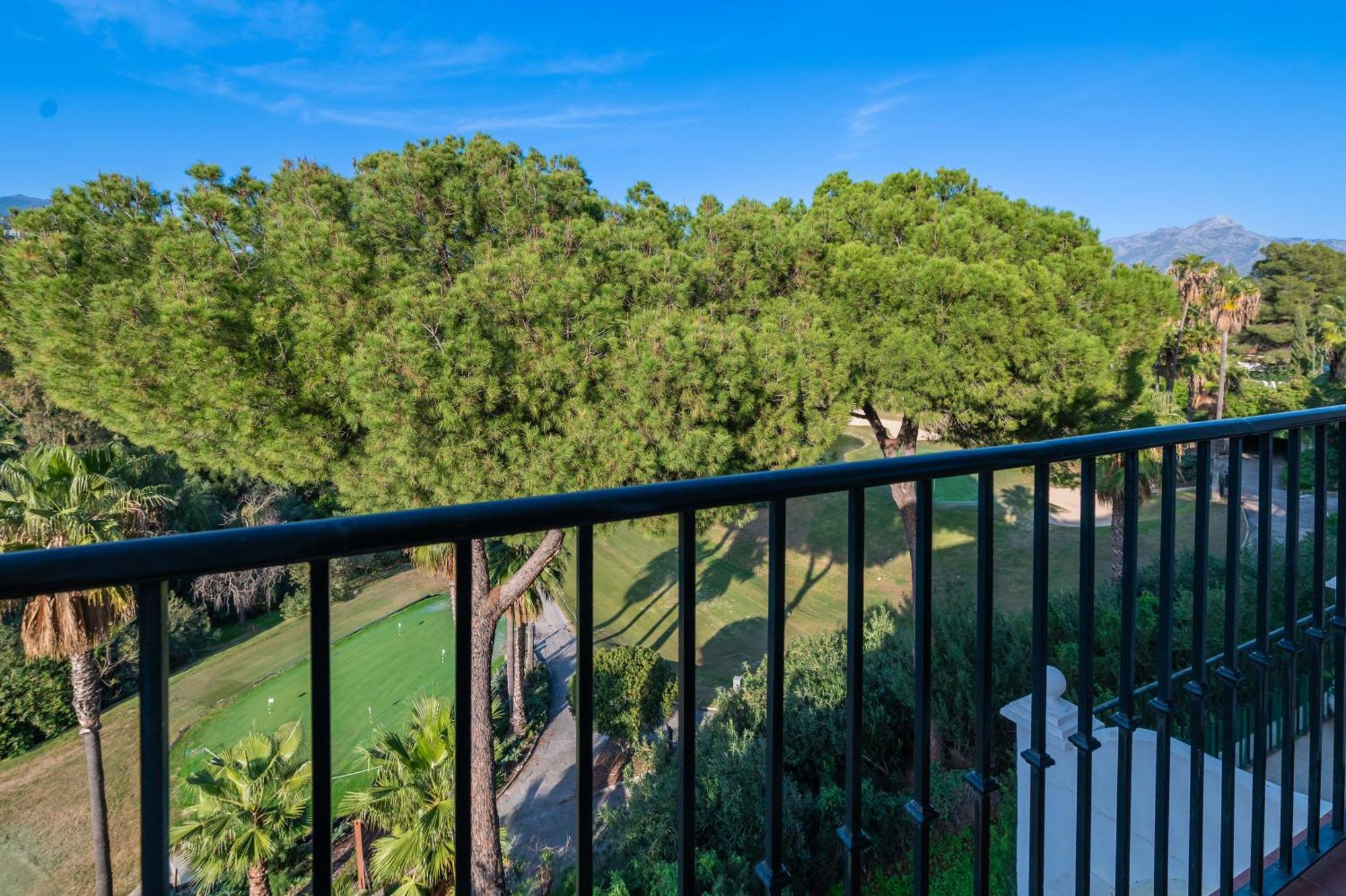 Magnifica Adosada La Quinta Golf Malaga