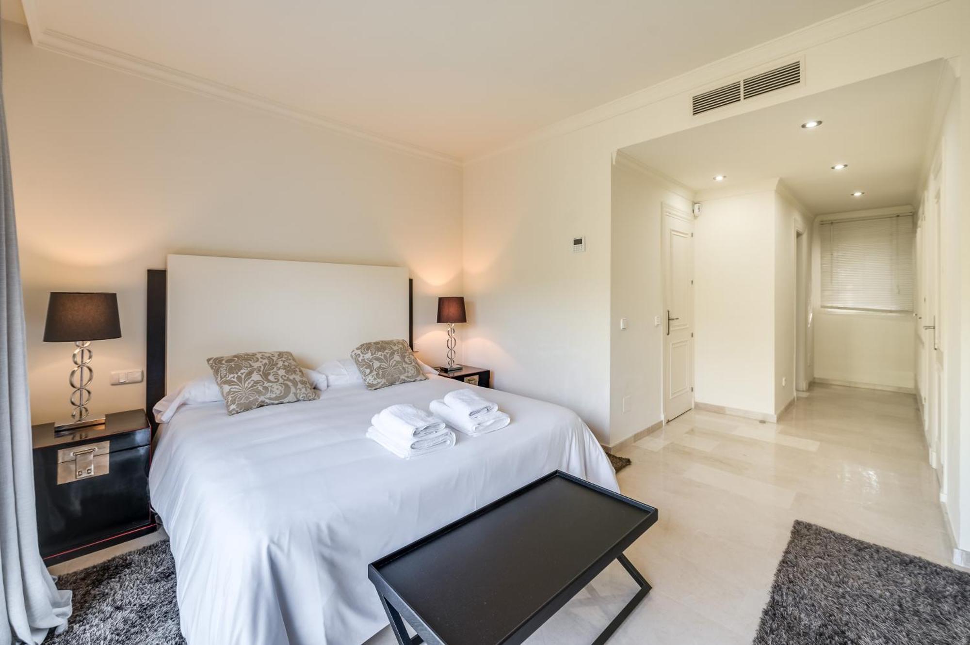 Magnifica Adosada La Quinta Golf Apartment Malaga