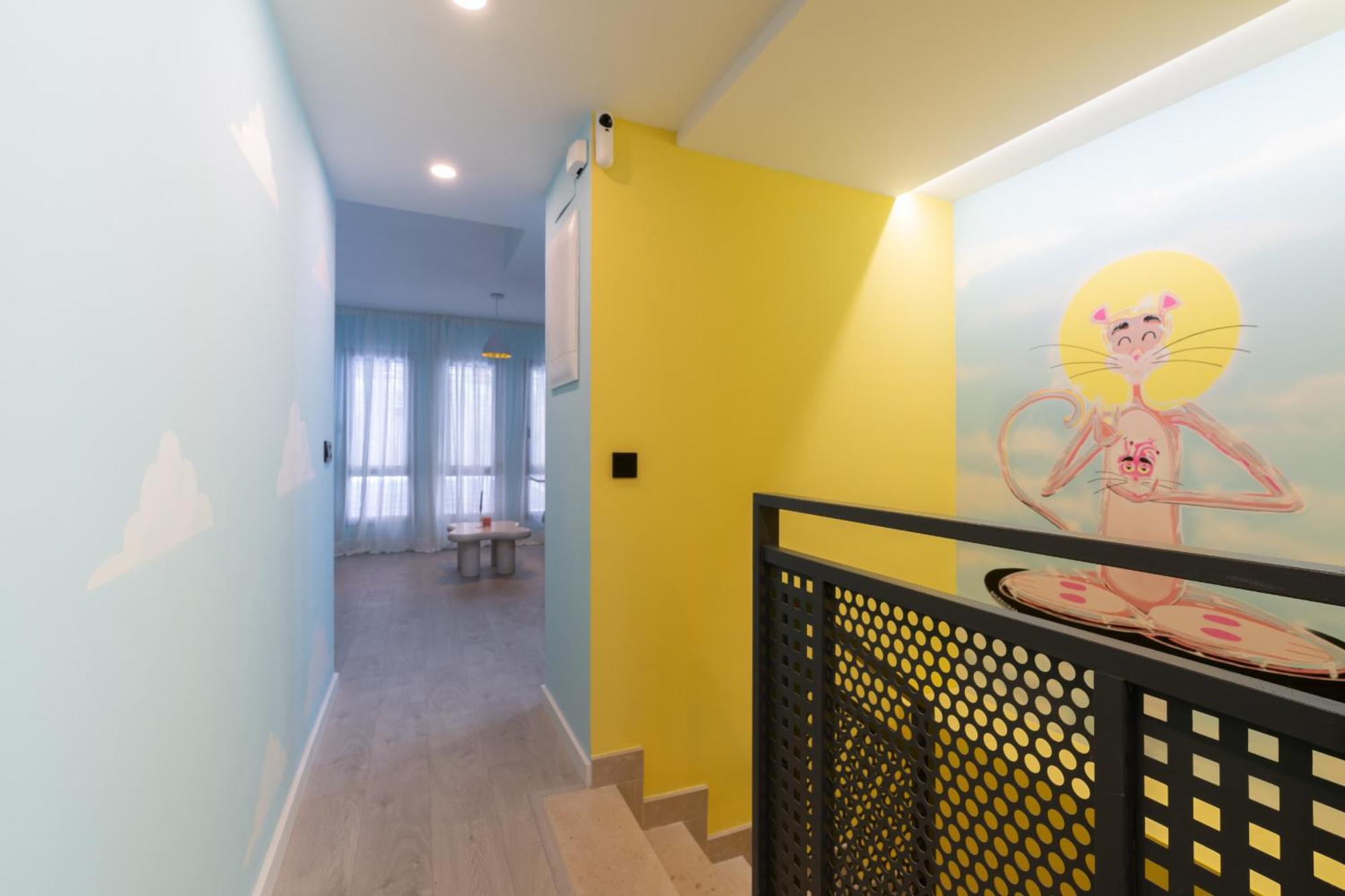 Apartment Heart With Patio , By Cazul