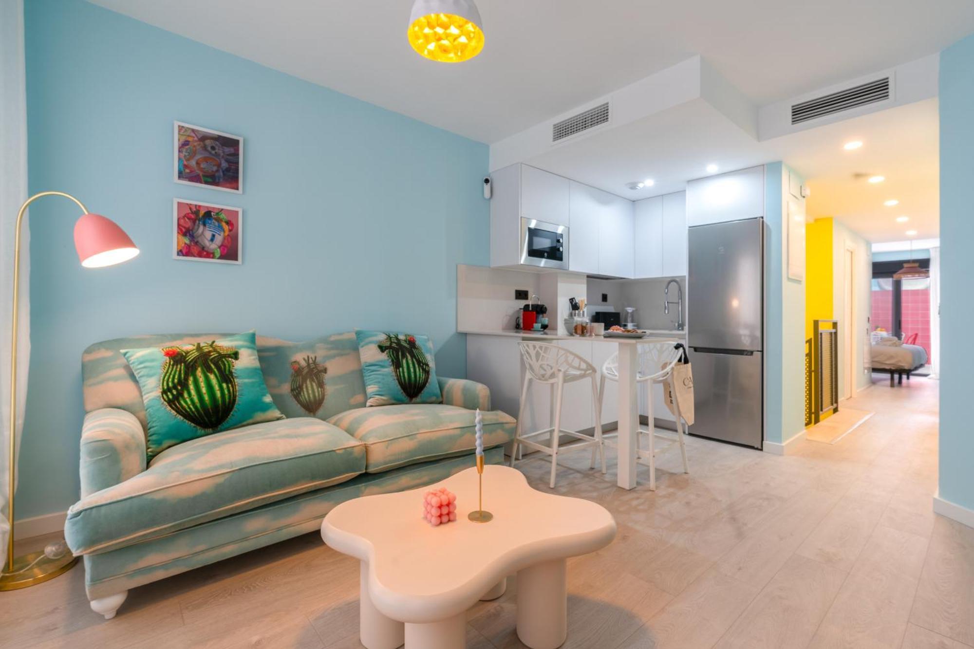 Heart With Patio , By Cazul Apartment