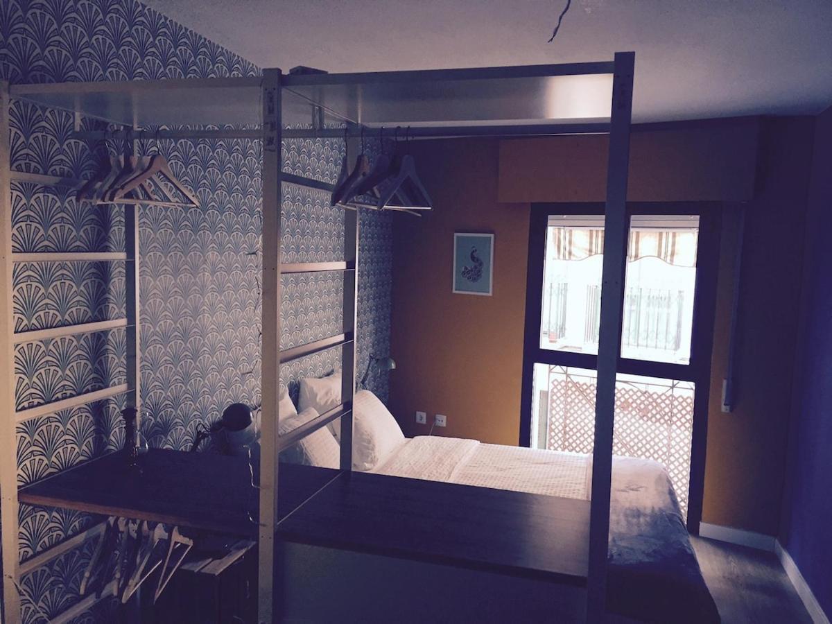 Apartment 1300m From The Malaga