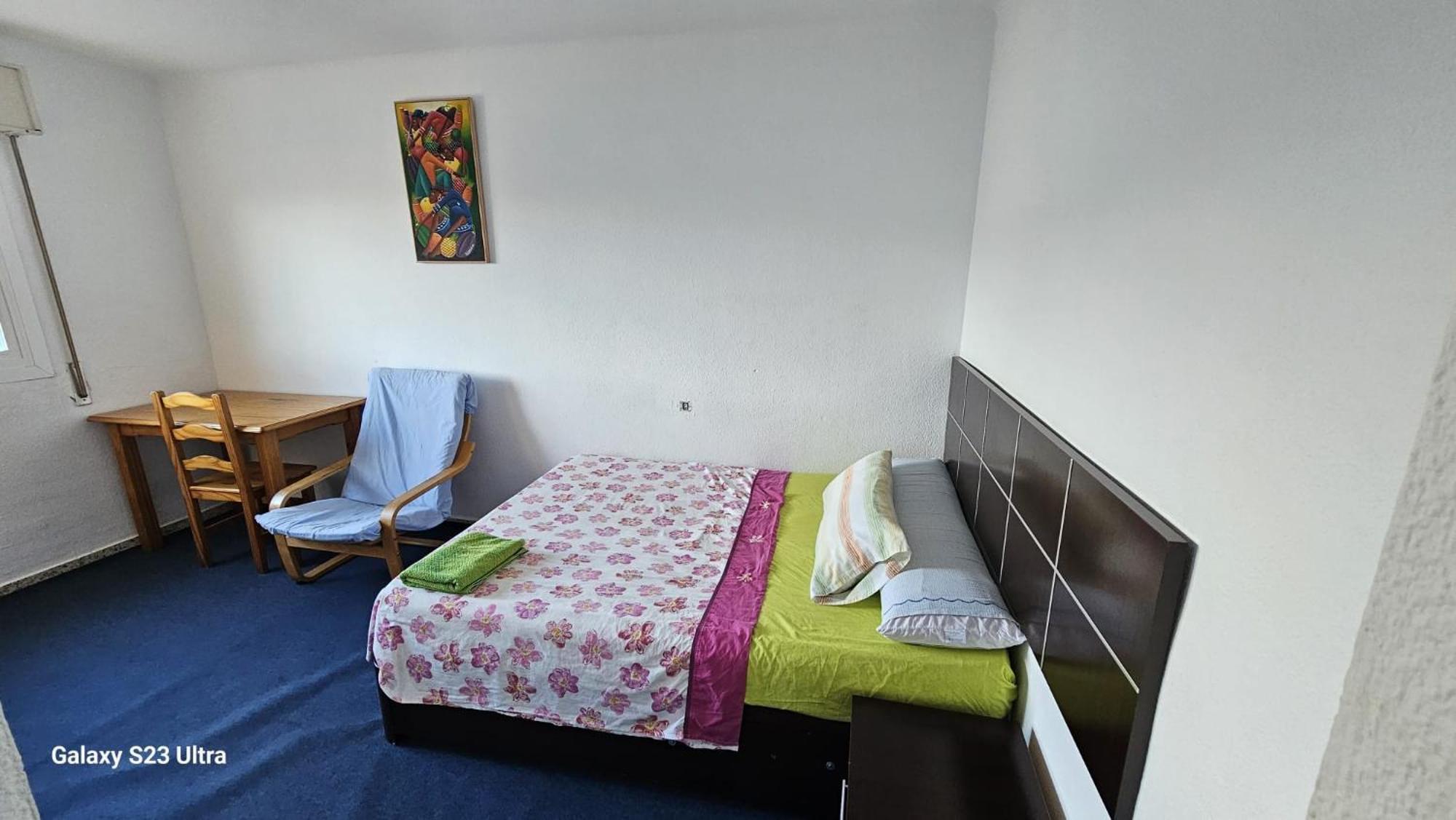 Privada Centro Cerca Tren Maria Zambrano Y Playa Muy Buena Conexion Wifi Habitación en casa particular Málaga