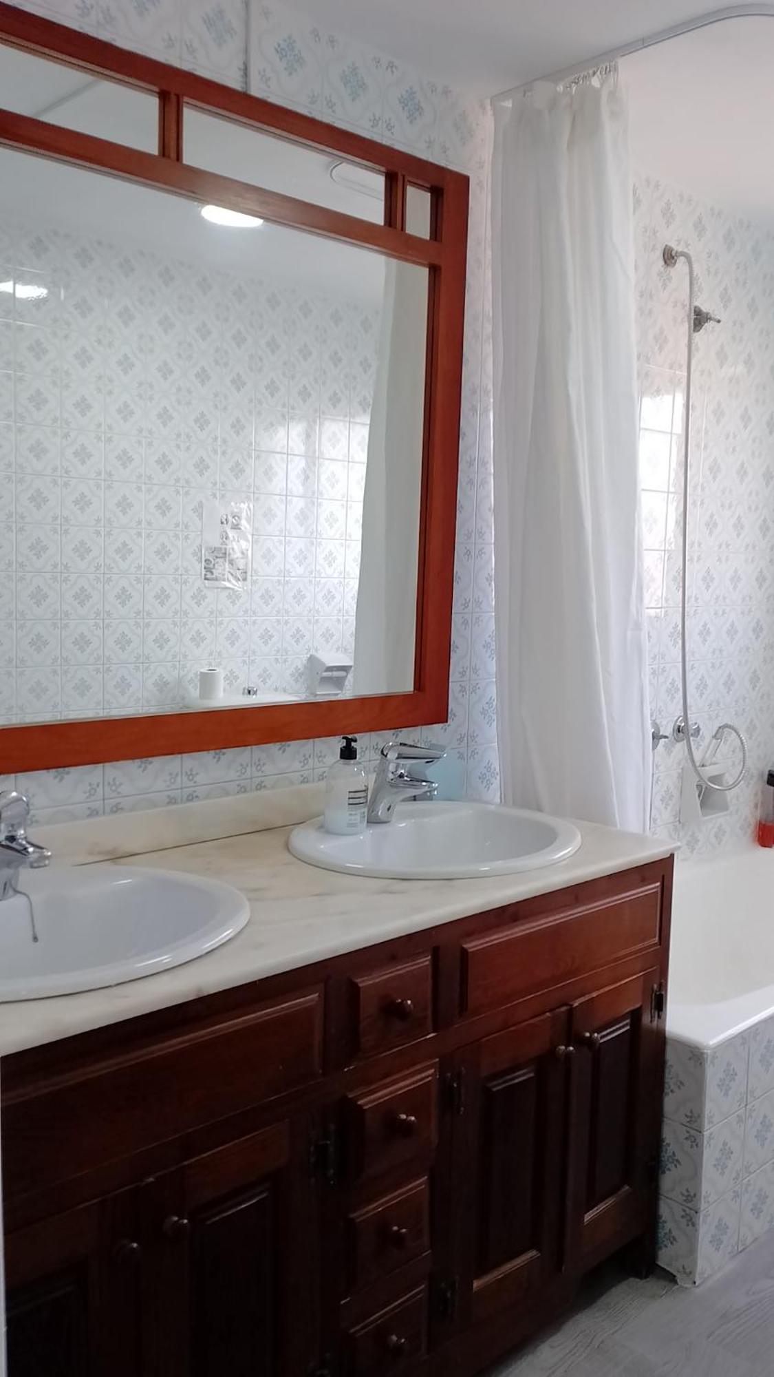 Privada Centro Cerca Tren Maria Zambrano Y Playa Muy Buena Conexion Wifi Habitación en casa particular