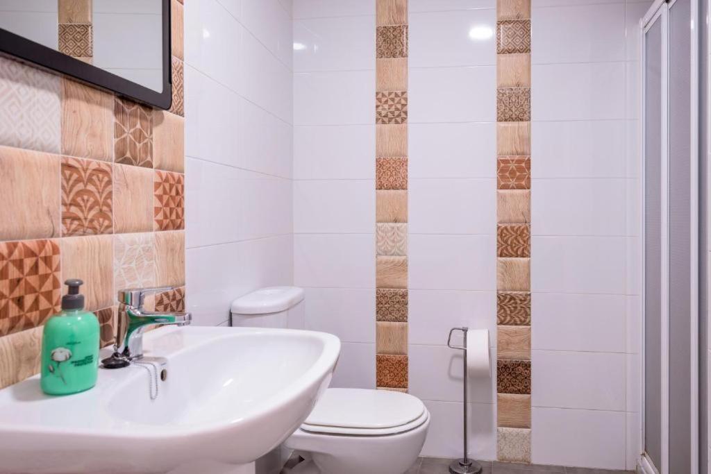 Residencia Sin Lujo Hostal