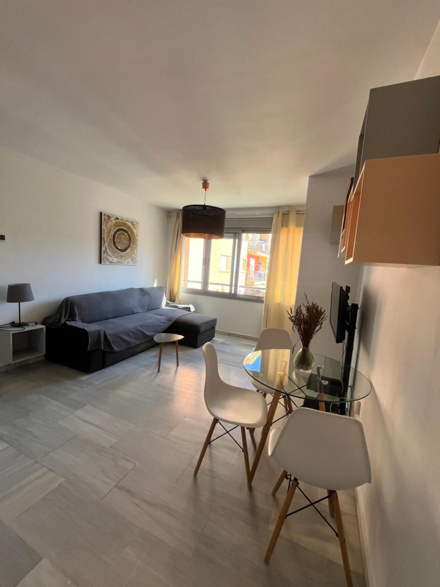 Apartamento Deluxe With Parking - Carlos Haya *