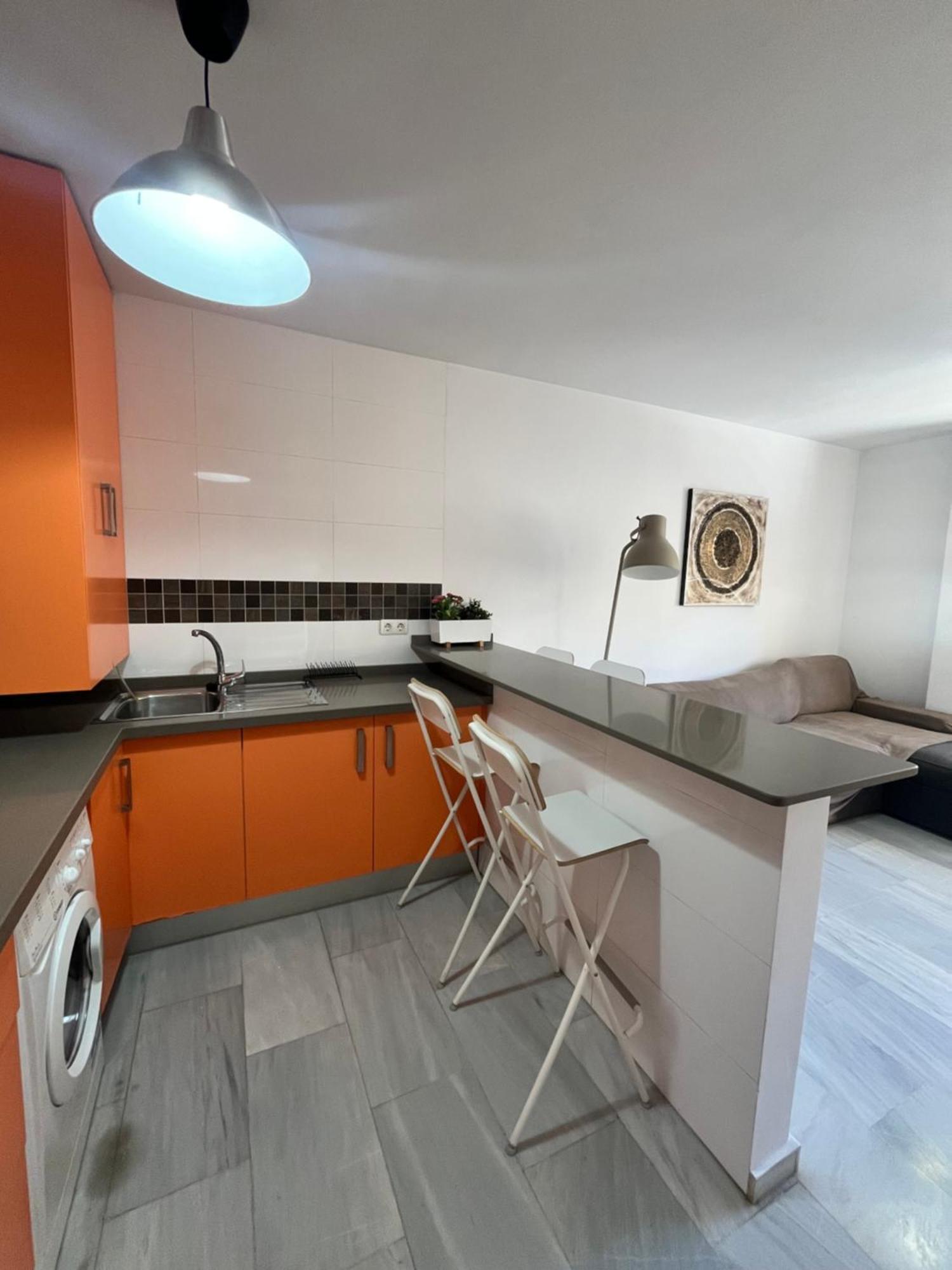 Deluxe With Parking - Carlos Haya Apartamento *