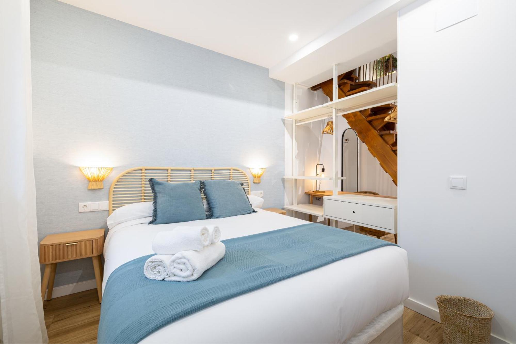Apartamento Modern Duplex Courtyard -2bedrooms 2baths *