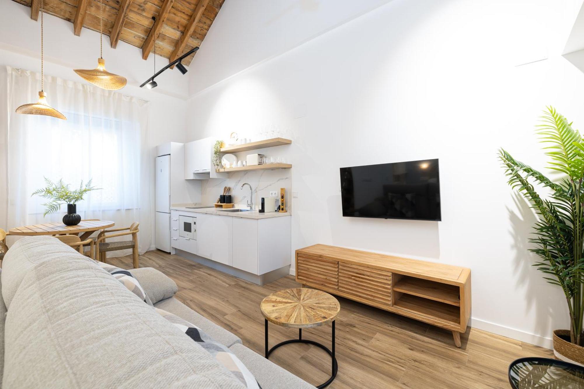 Modern Duplex Courtyard -2bedrooms 2baths Apartamento