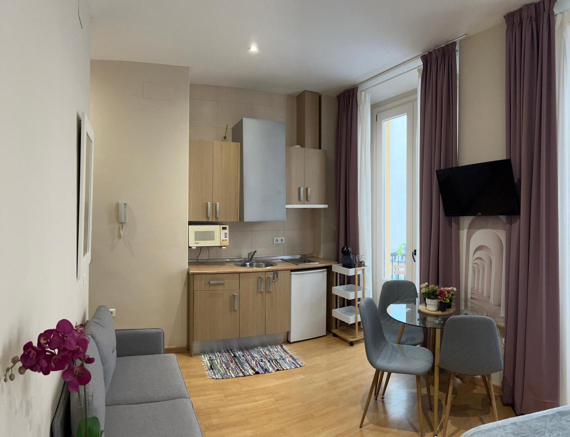 Be Happy Estudio Apartamento *