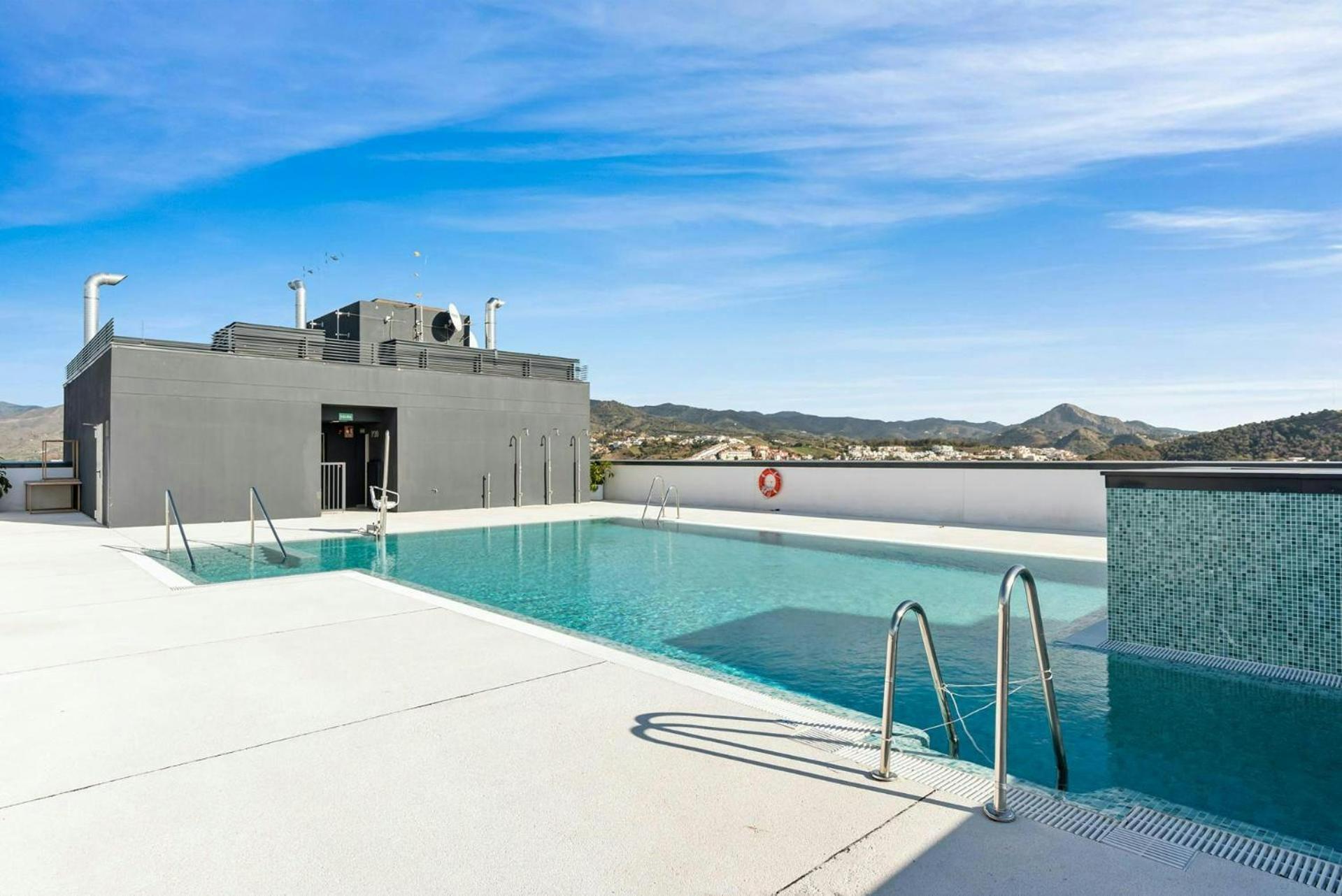 Apartamento Eye Pool & Parking Free Málaga