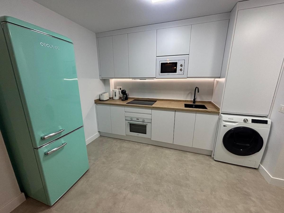 Nuevo! En El Centro! 1m Metro, Zambrano Y Con Parking Apartamento Málaga