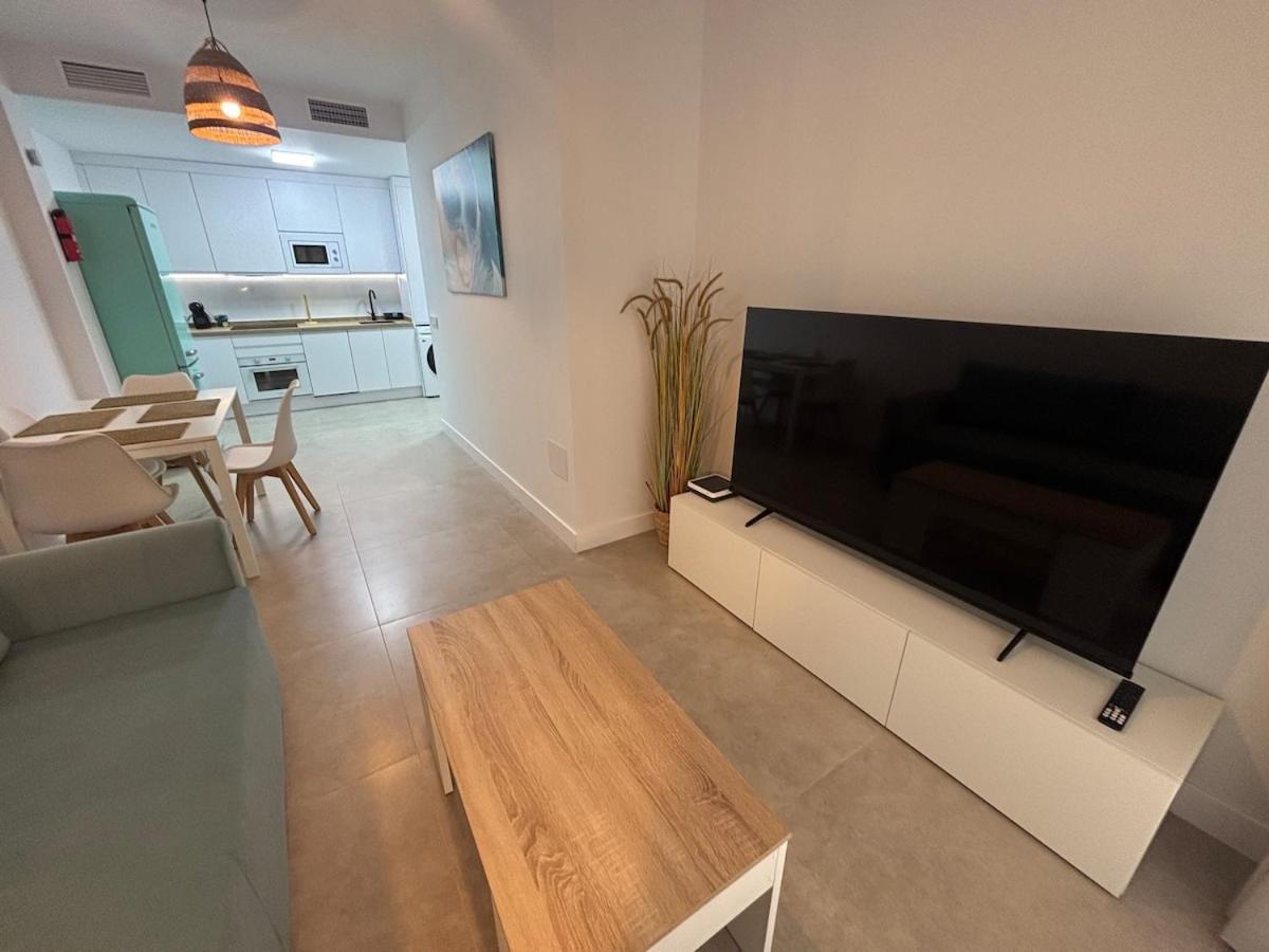 Apartamento Nuevo! En El Centro! 1m Metro, Zambrano Y Con Parking Málaga