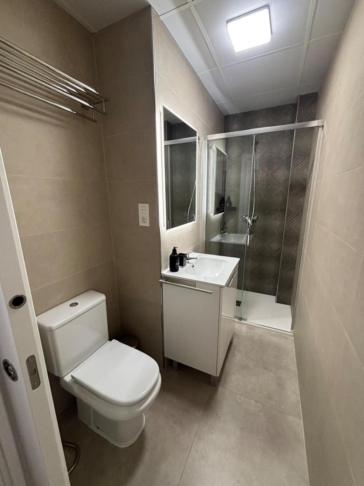 Nuevo! En El Centro! 1m Metro, Zambrano Y Con Parking Apartamento Málaga