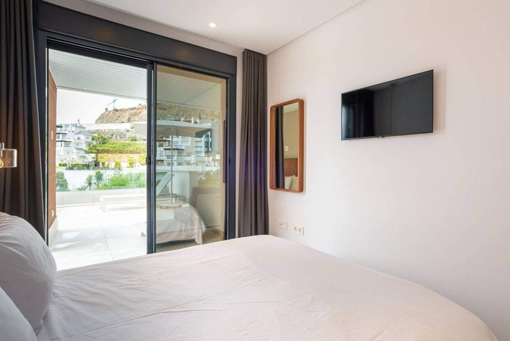 La Quinta 3 Bedroom Ultra Modern With Private Hot Tub Málaga