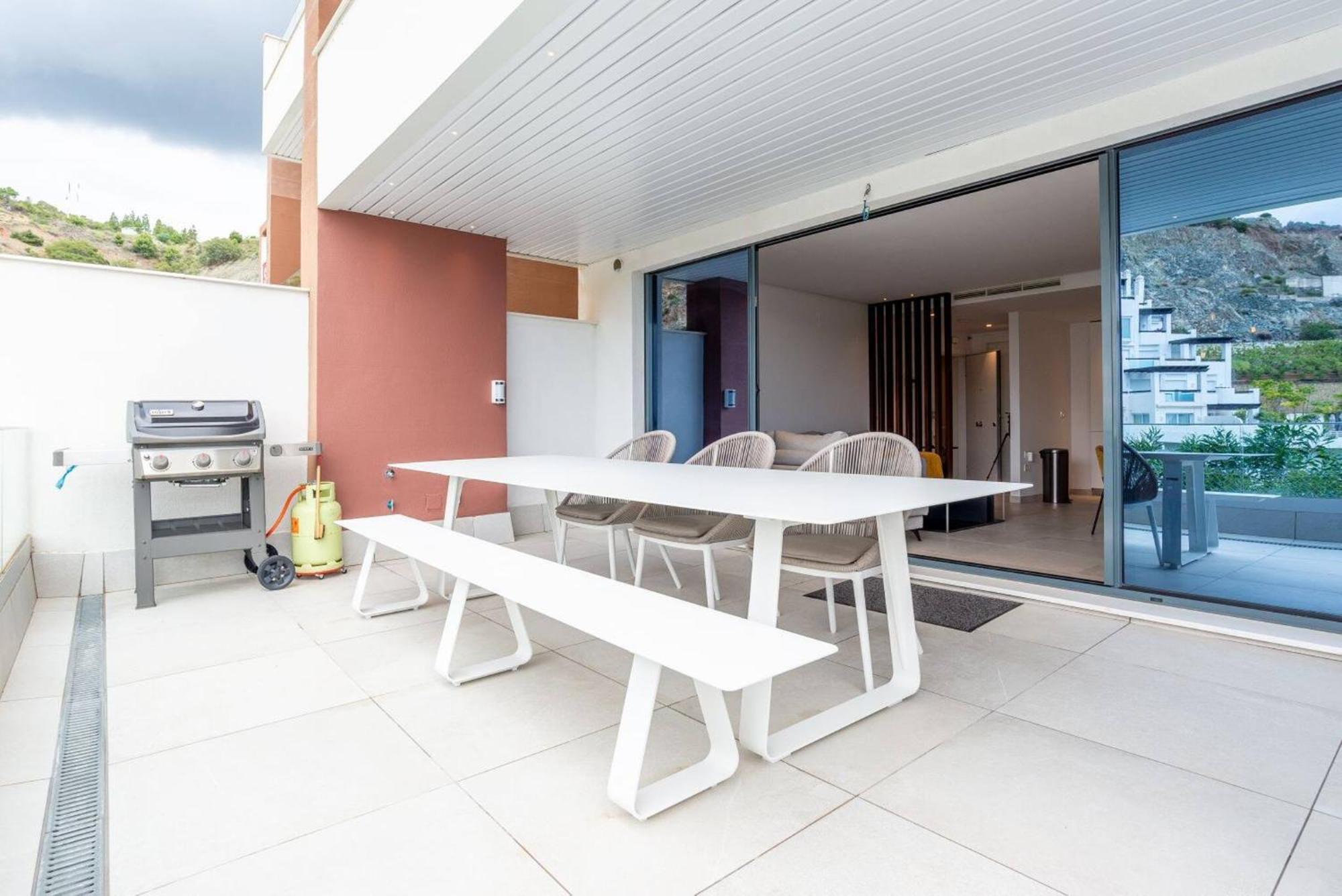 Apartamento La Quinta 3 Bedroom Ultra Modern With Private Hot Tub Málaga