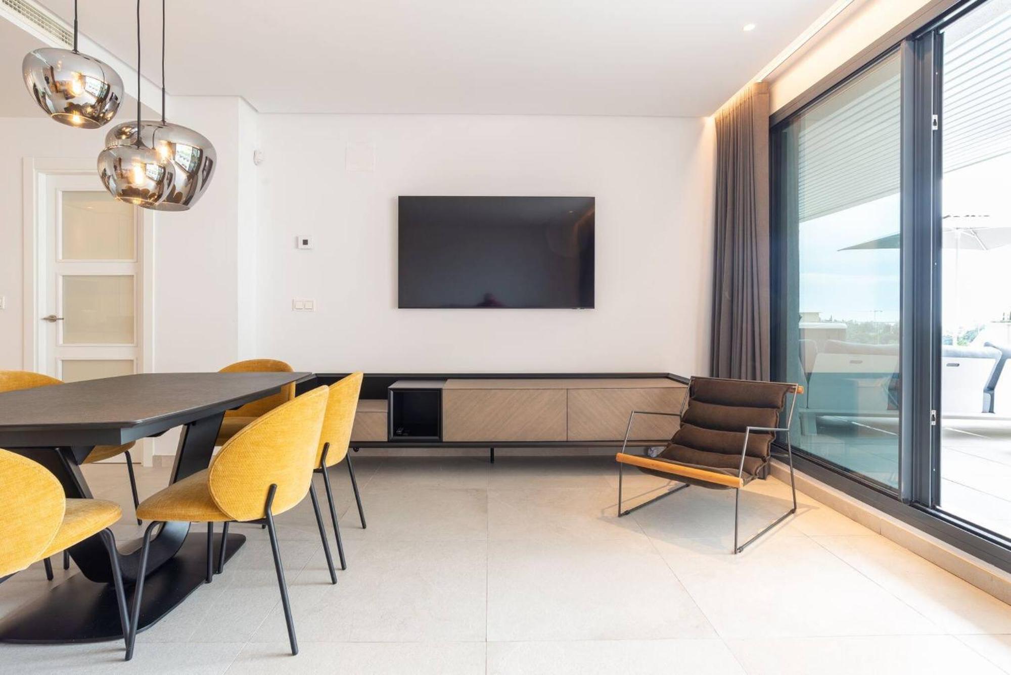 Apartamento La Quinta 3 Bedroom Ultra Modern With Private Hot Tub Málaga
