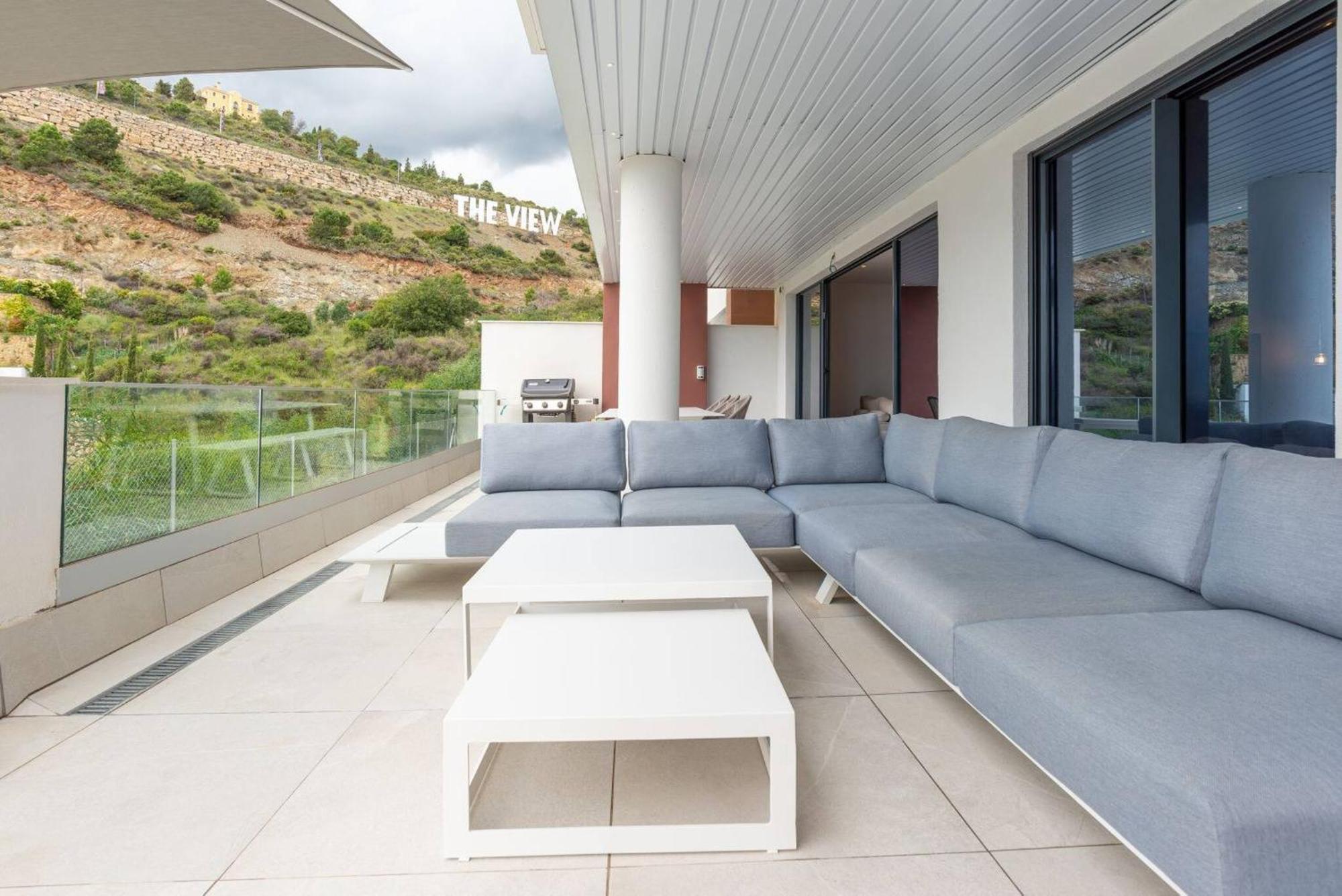 La Quinta 3 Bedroom Ultra Modern With Private Hot Tub Málaga