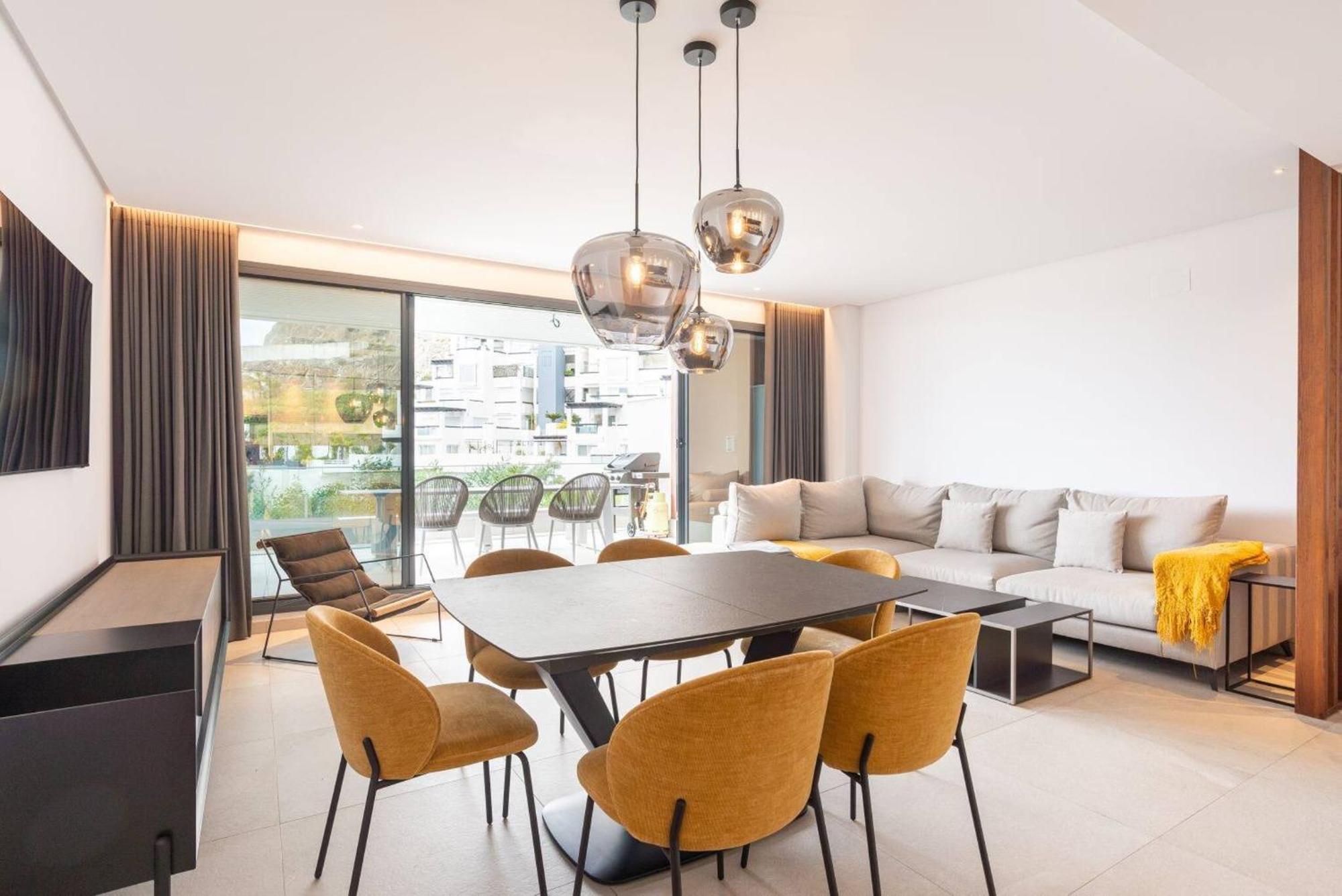 La Quinta 3 Bedroom Ultra Modern With Private Hot Tub *