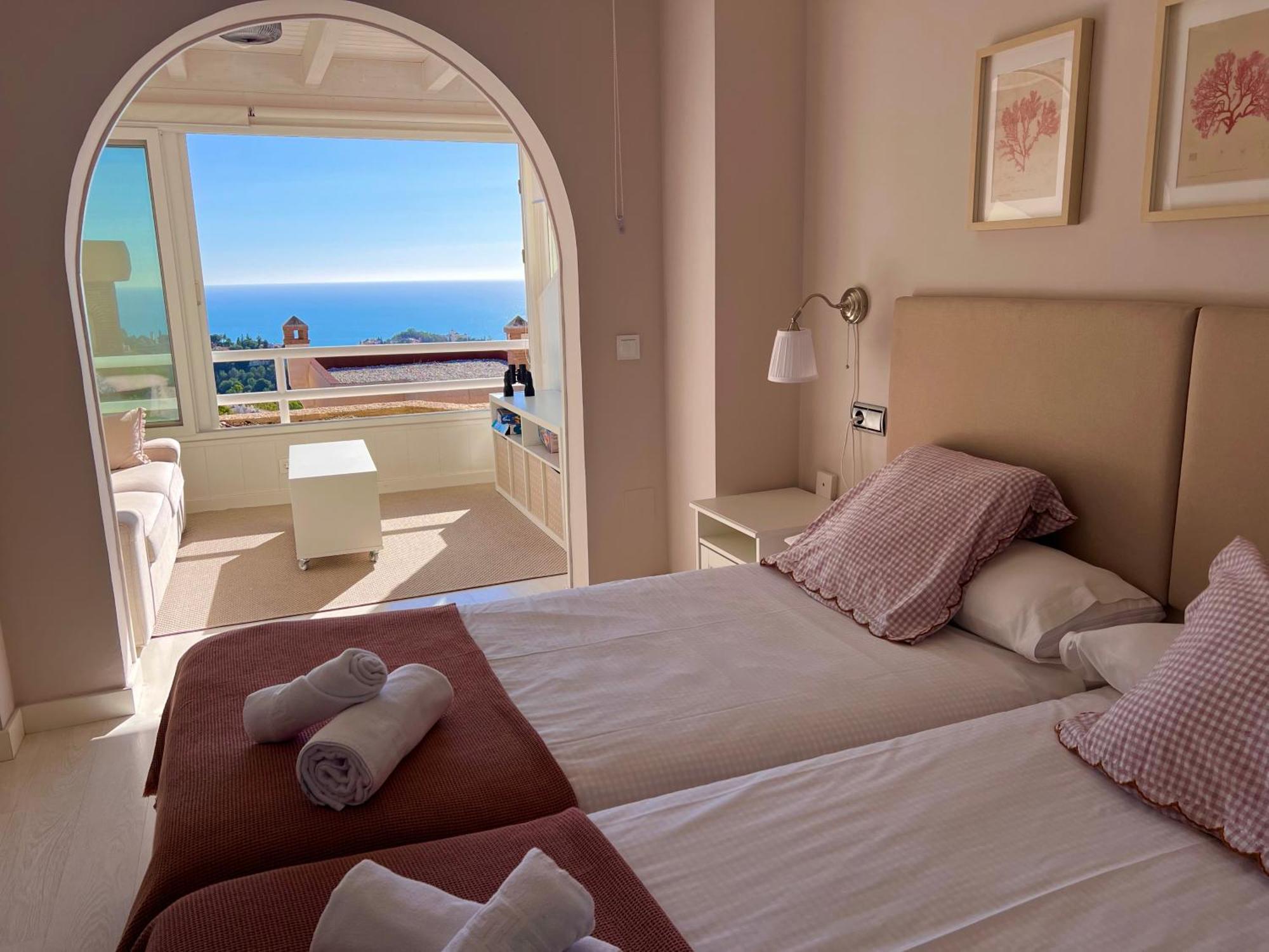 Sea Views Holiday home *