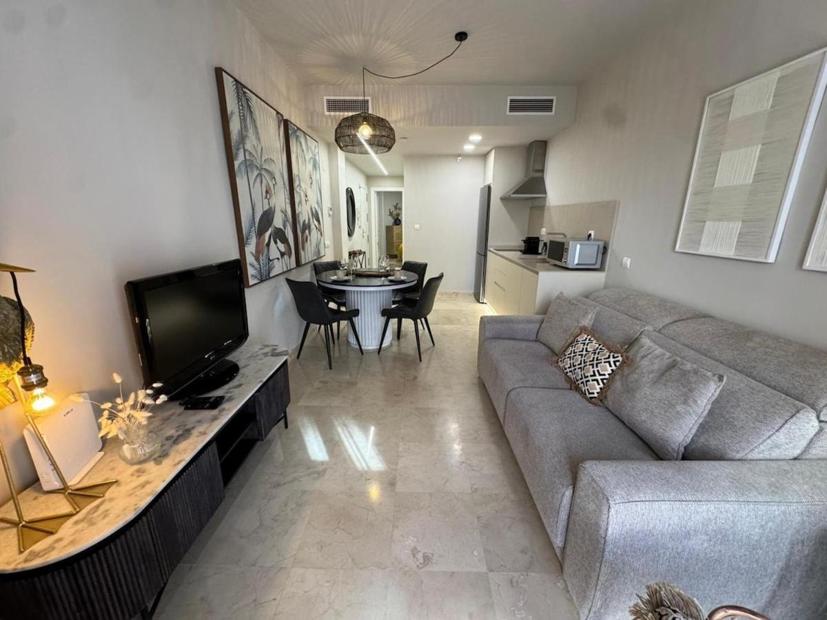 Centrally Located Flat In - Capuchinos *