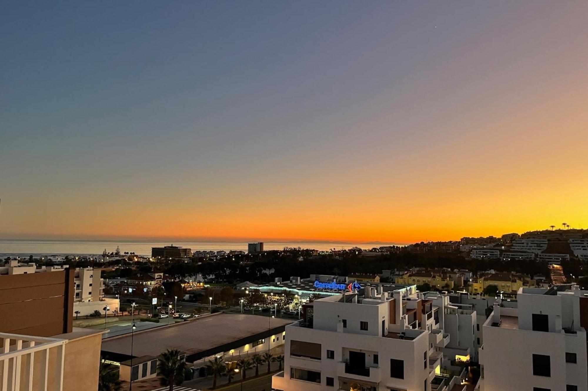 Penthouse With Ocean View 4 Bedrooms Apartamento Málaga