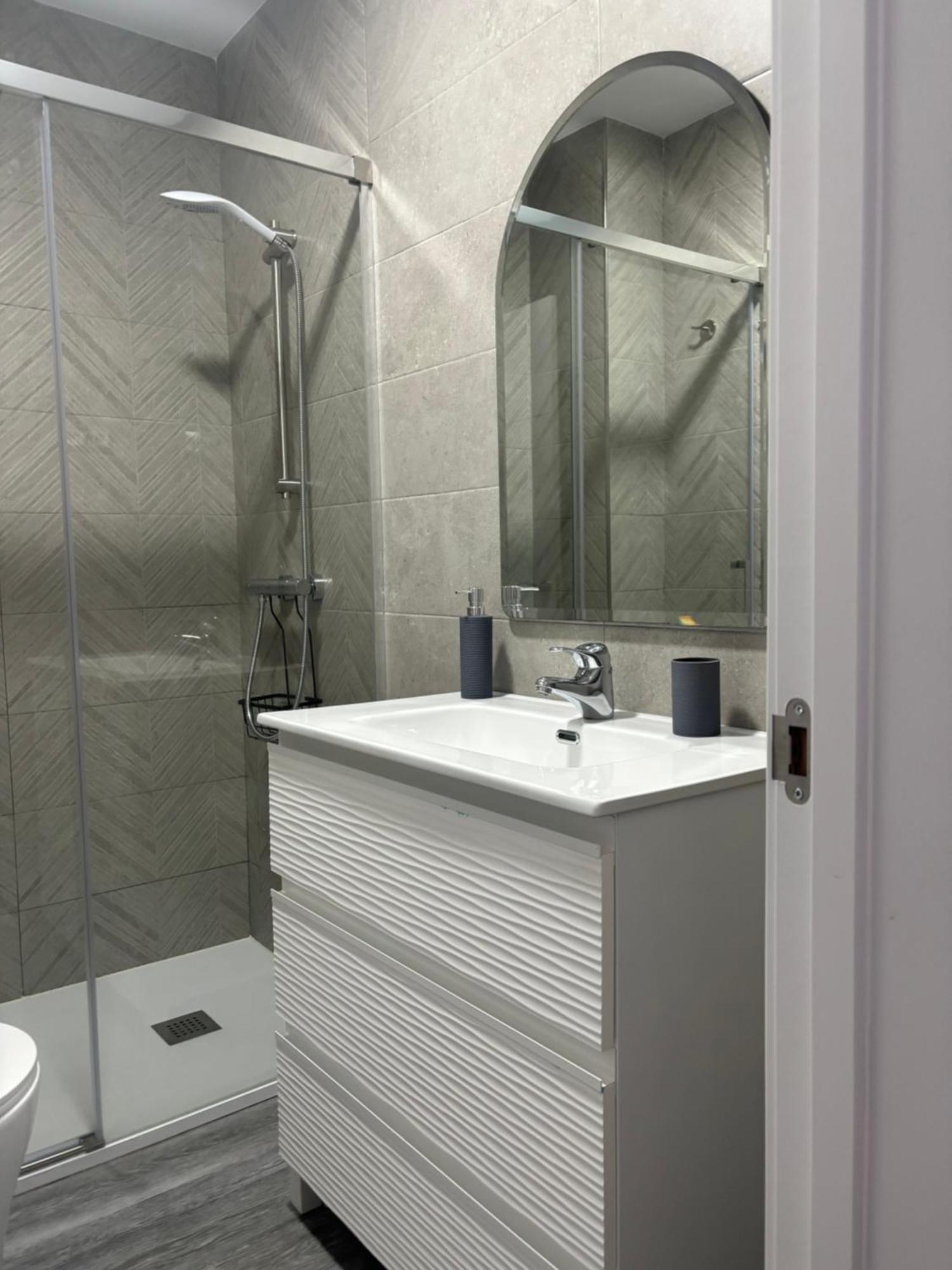 Apartamento 6 A 3 Min Caminando De La Estacion De Bus Y Tren Maria Zambrano 6 *