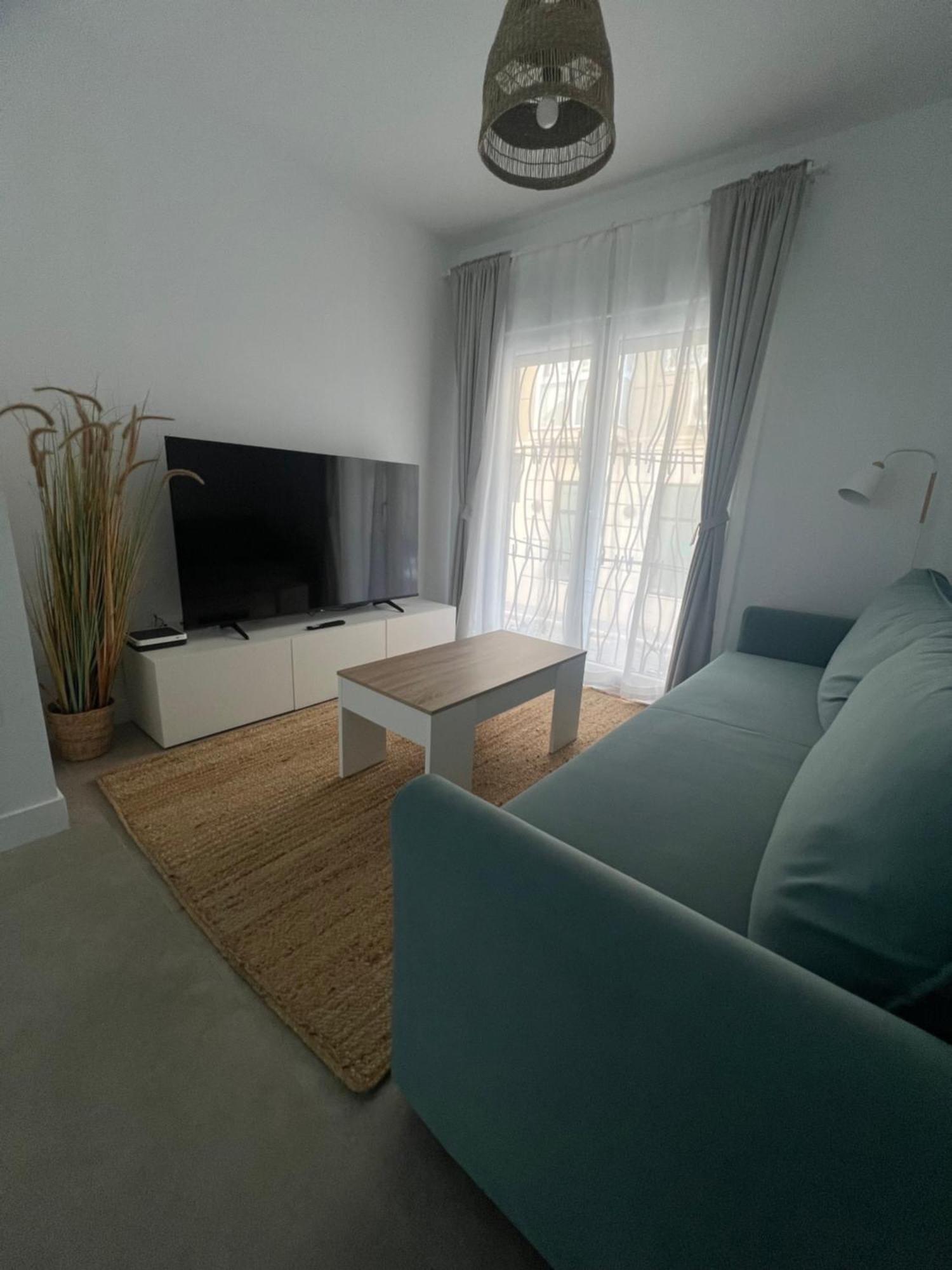 Apartamento Nuevo! En El Centro! 1m Metro, Zambrano Y Con Parking