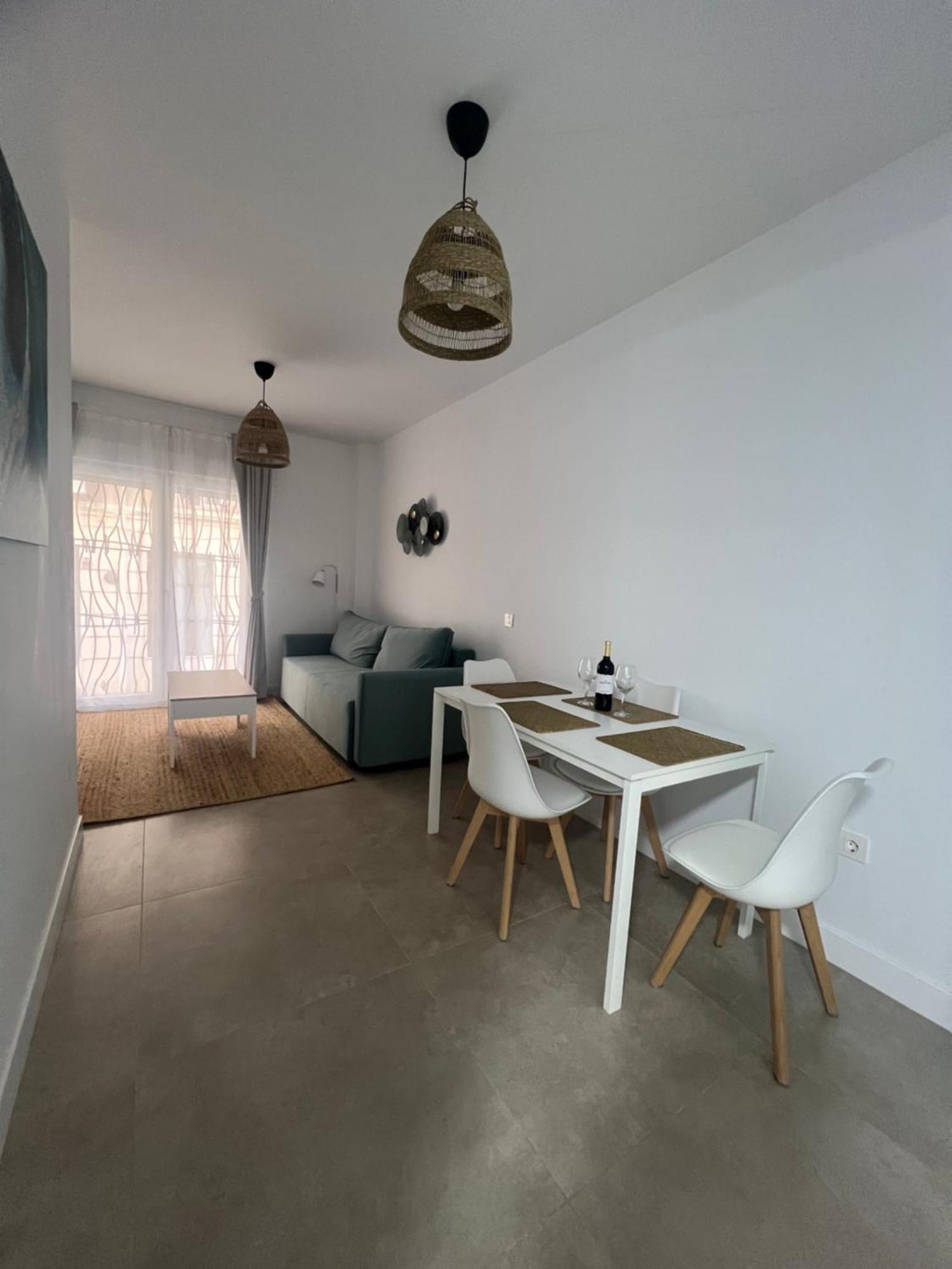 Apartamento Nuevo! En El Centro! 1m Metro, Zambrano Y Con Parking