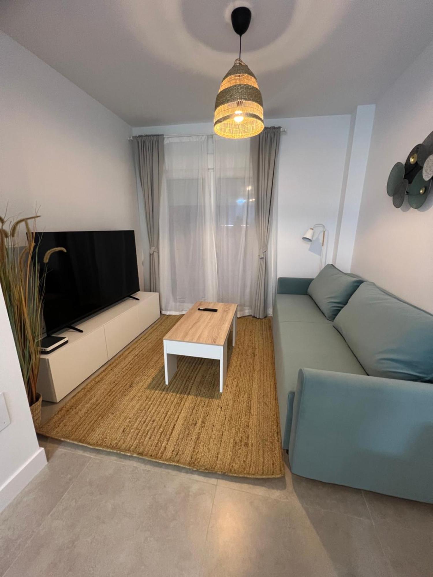 Apartamento Nuevo! En El Centro! 1m Metro, Zambrano Y Con Parking Málaga