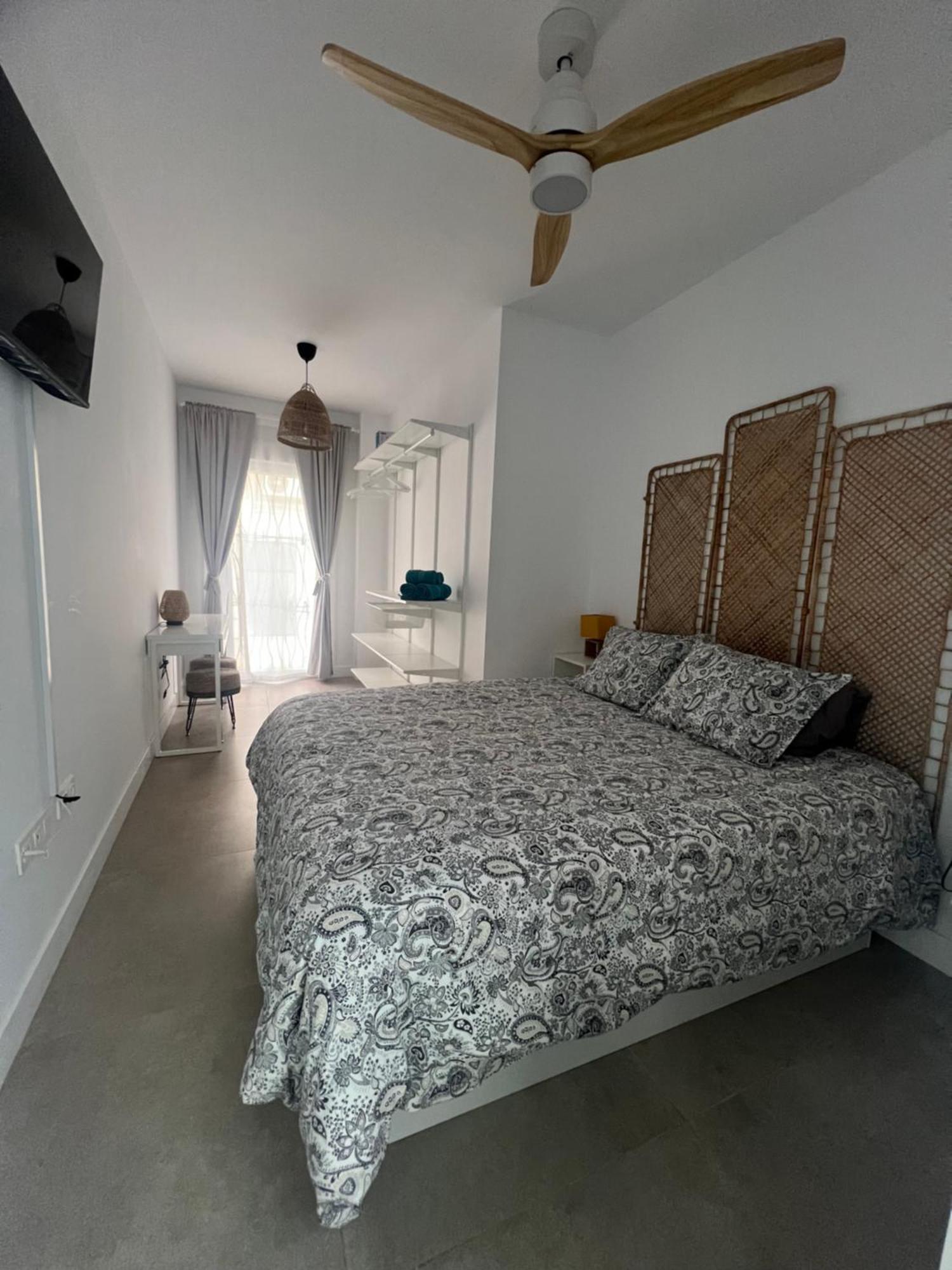 Apartamento Nuevo! En El Centro! 1m Metro, Zambrano Y Con Parking