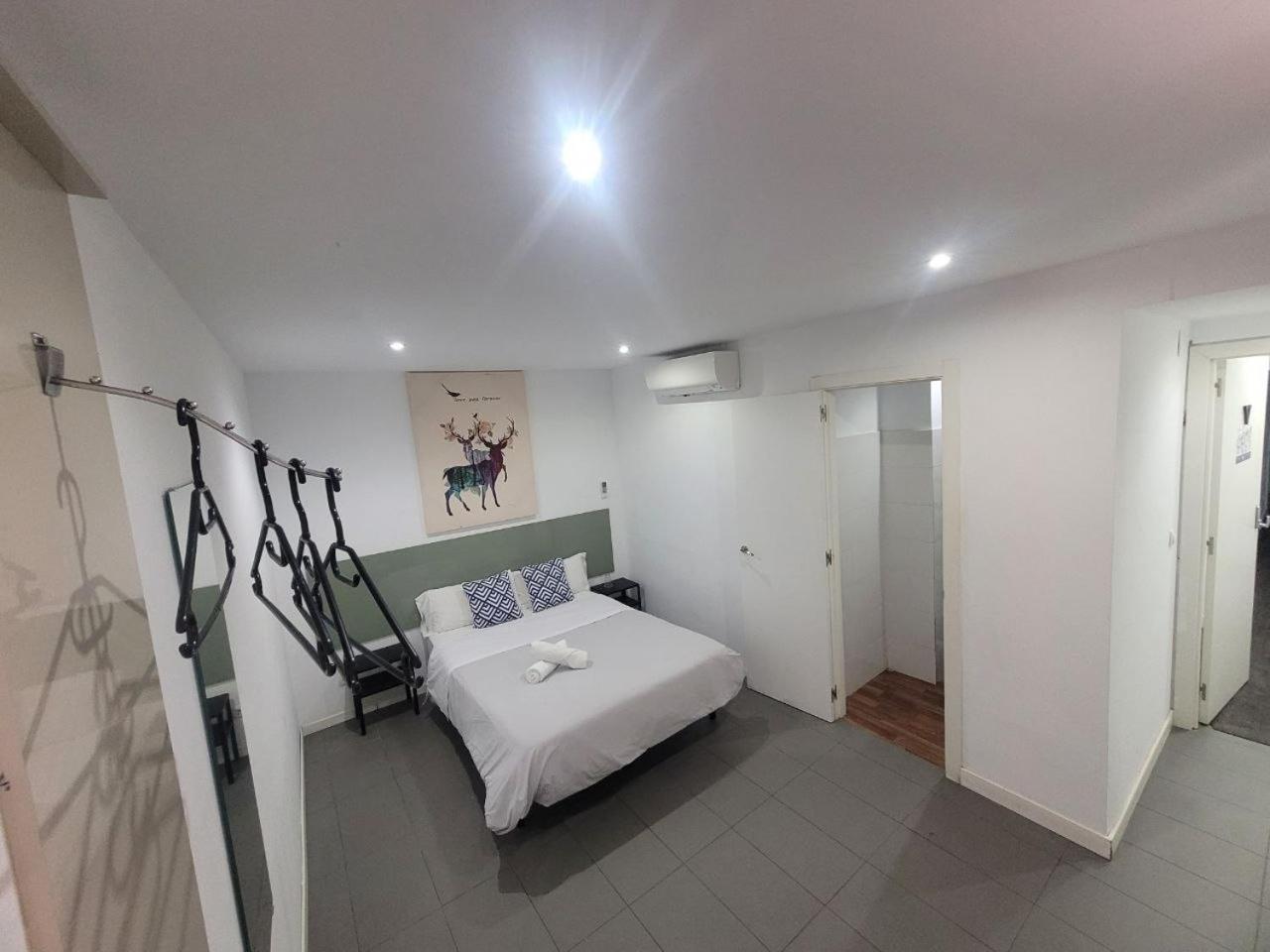 Guest house Ayz Frailes - Auto Check-in (adults Only) 3*