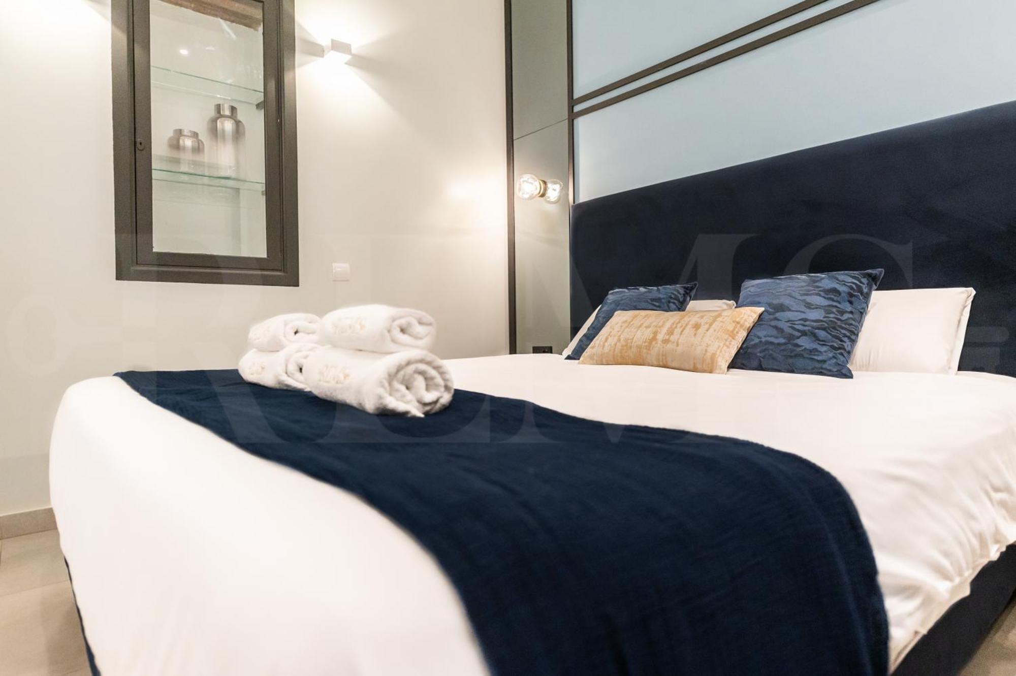 Modern In The Heart Of By Rems Apartamento