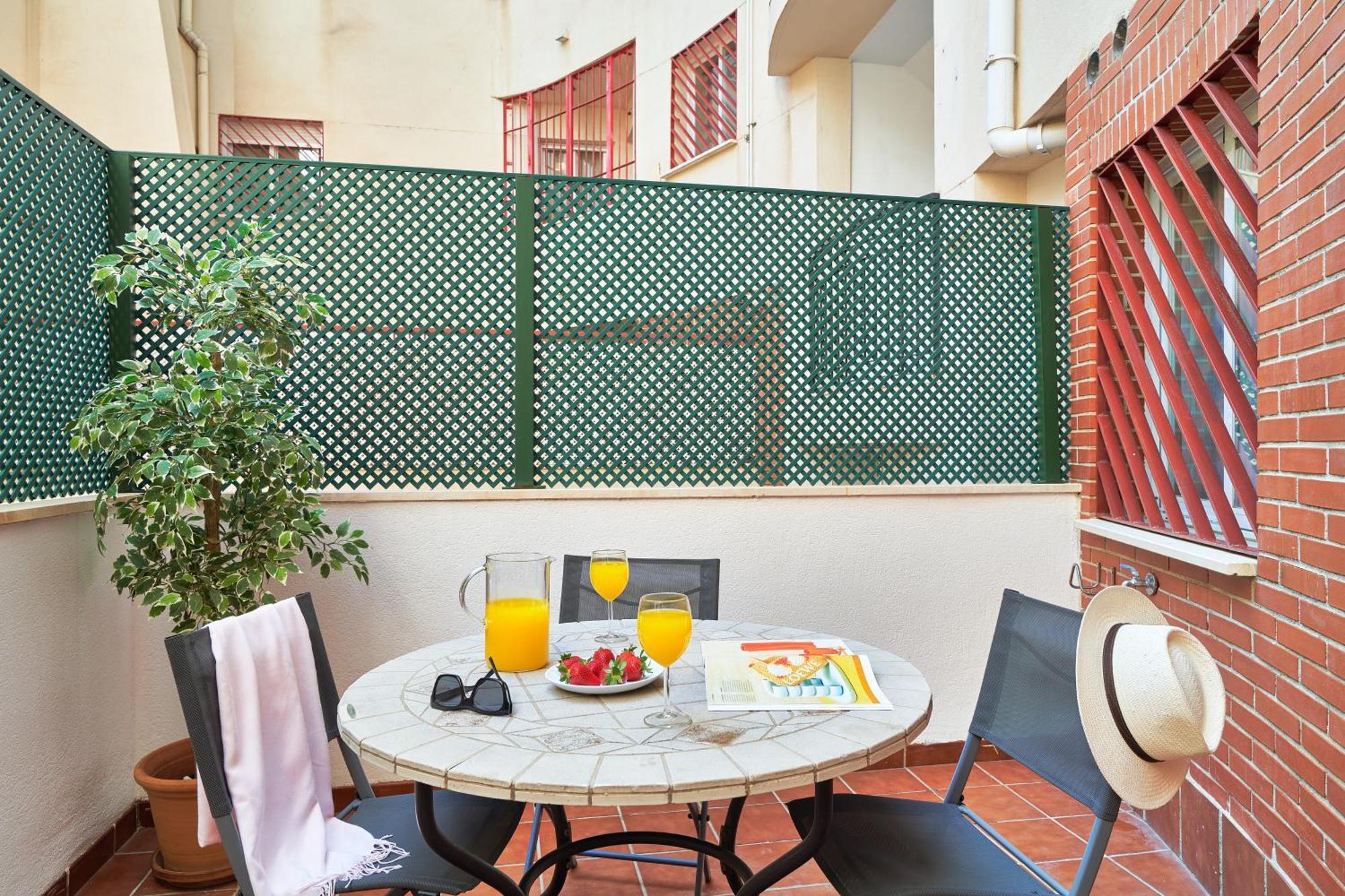 Modern Centre W/ Terrace & Fast Wifi Apartamento