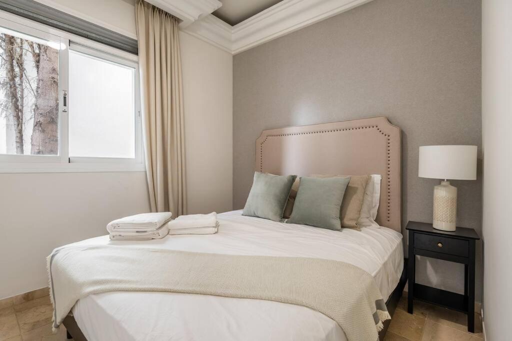 Luxurious 7 Bed Frontline Golf In La Quinta Villa Málaga