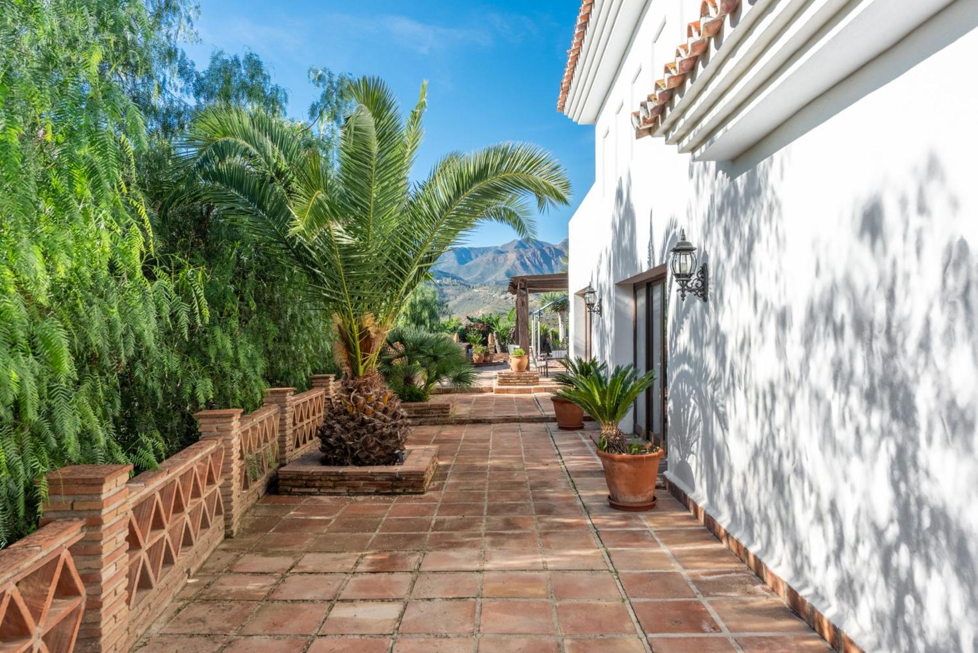 Gorgeous Spanish Chalet, Pool And Views * Málaga