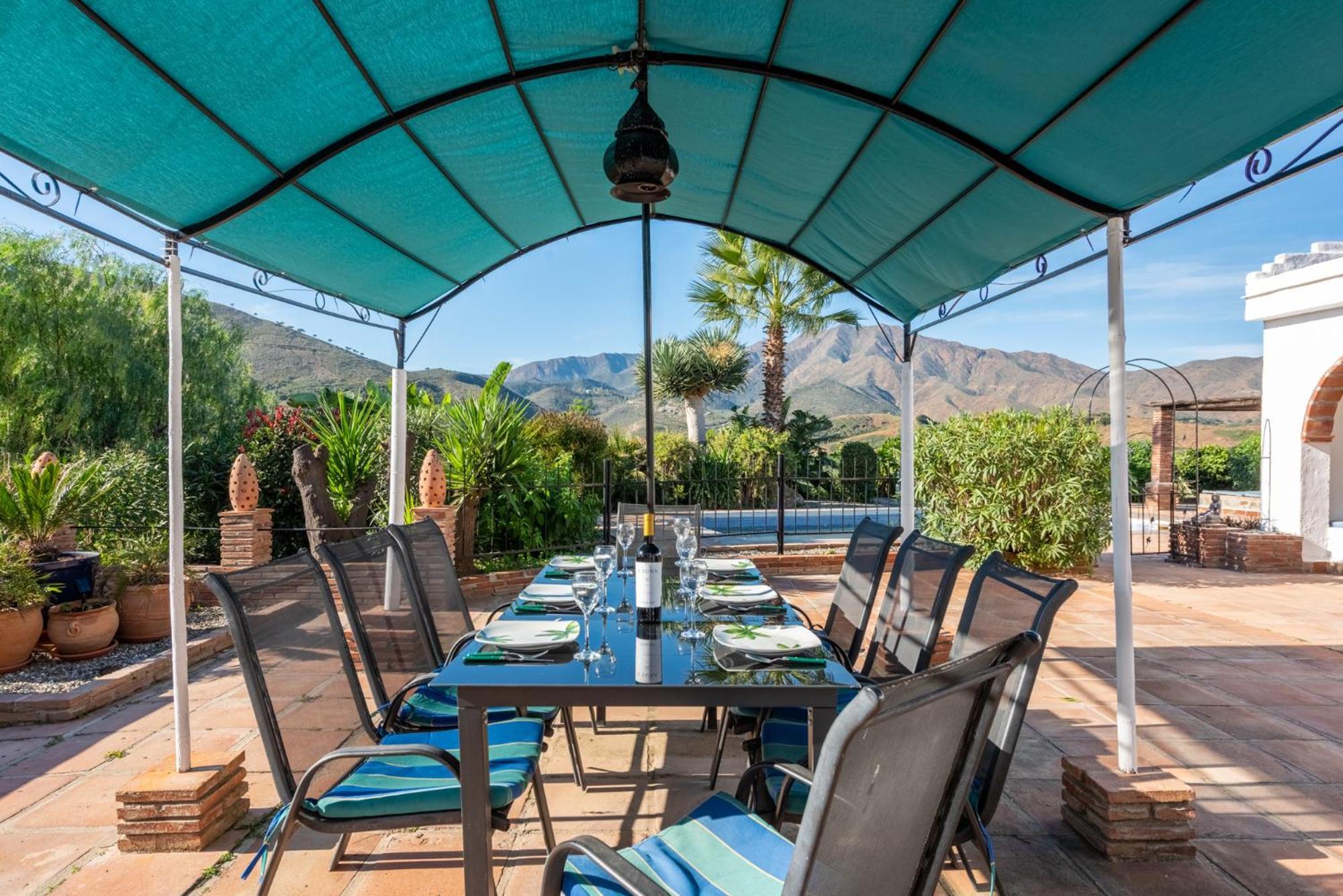 Gorgeous Spanish Chalet, Pool And Views Chalet *