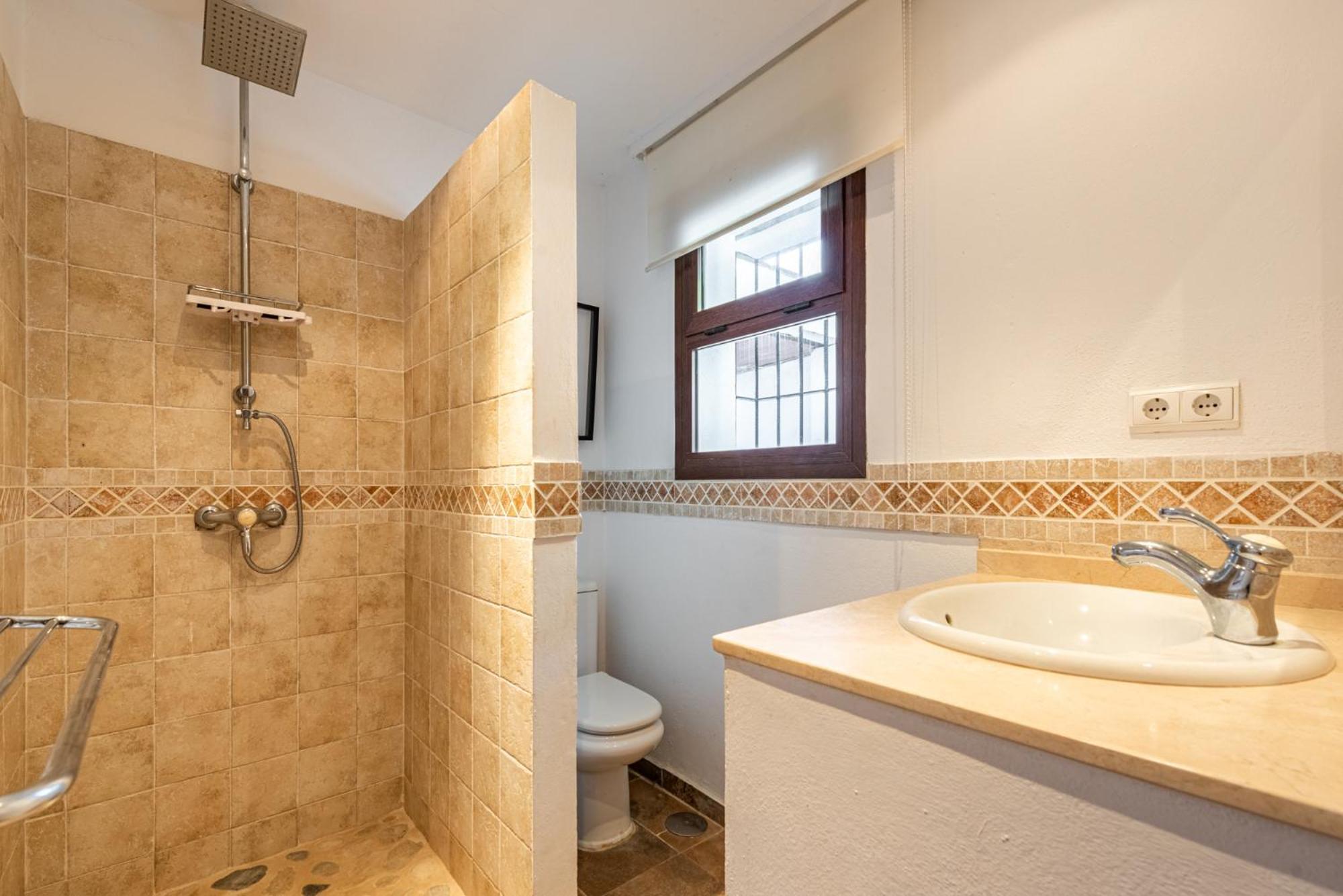 Gorgeous Spanish Chalet, Pool And Views Chalet Málaga