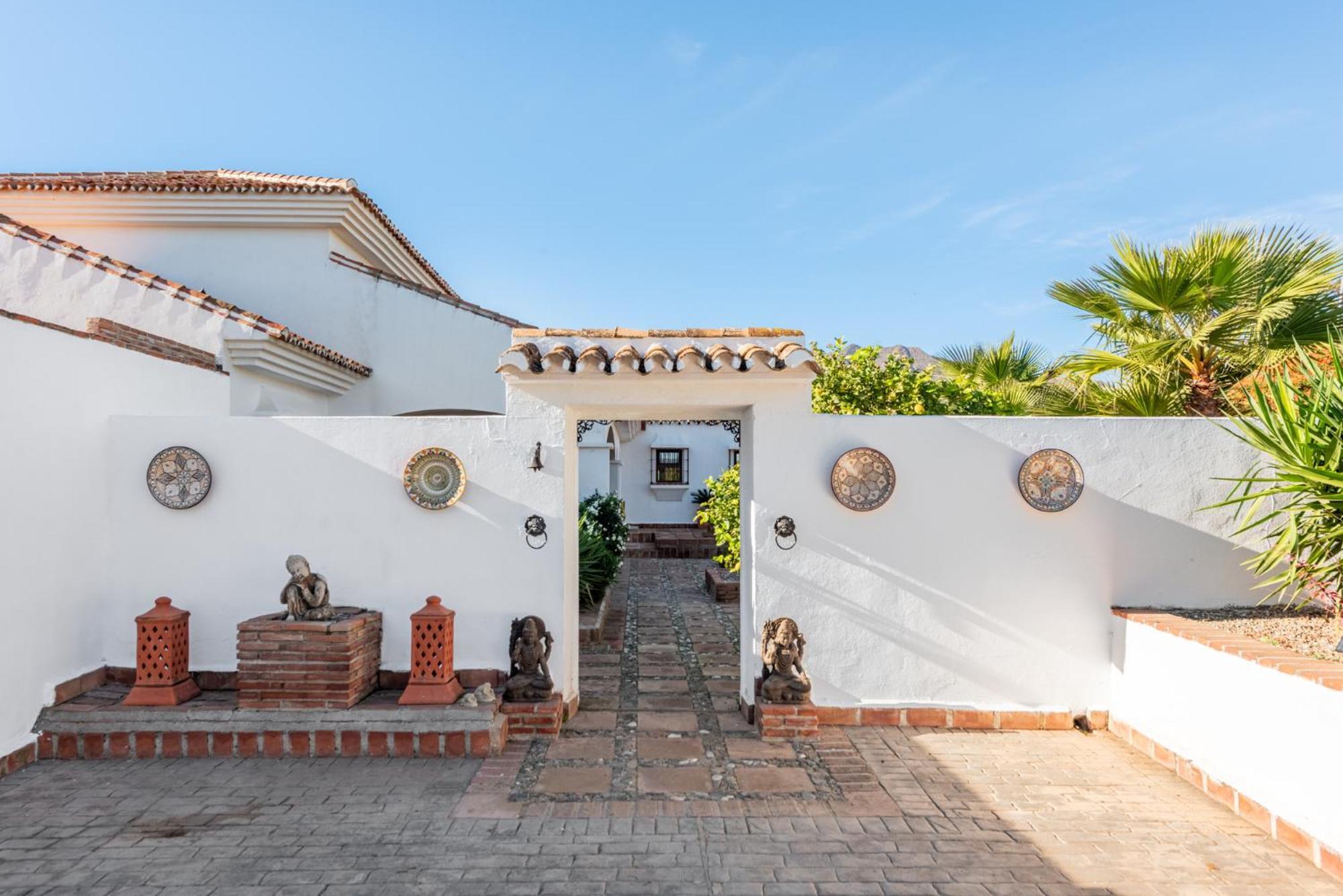 Gorgeous Spanish Chalet, Pool And Views * Málaga