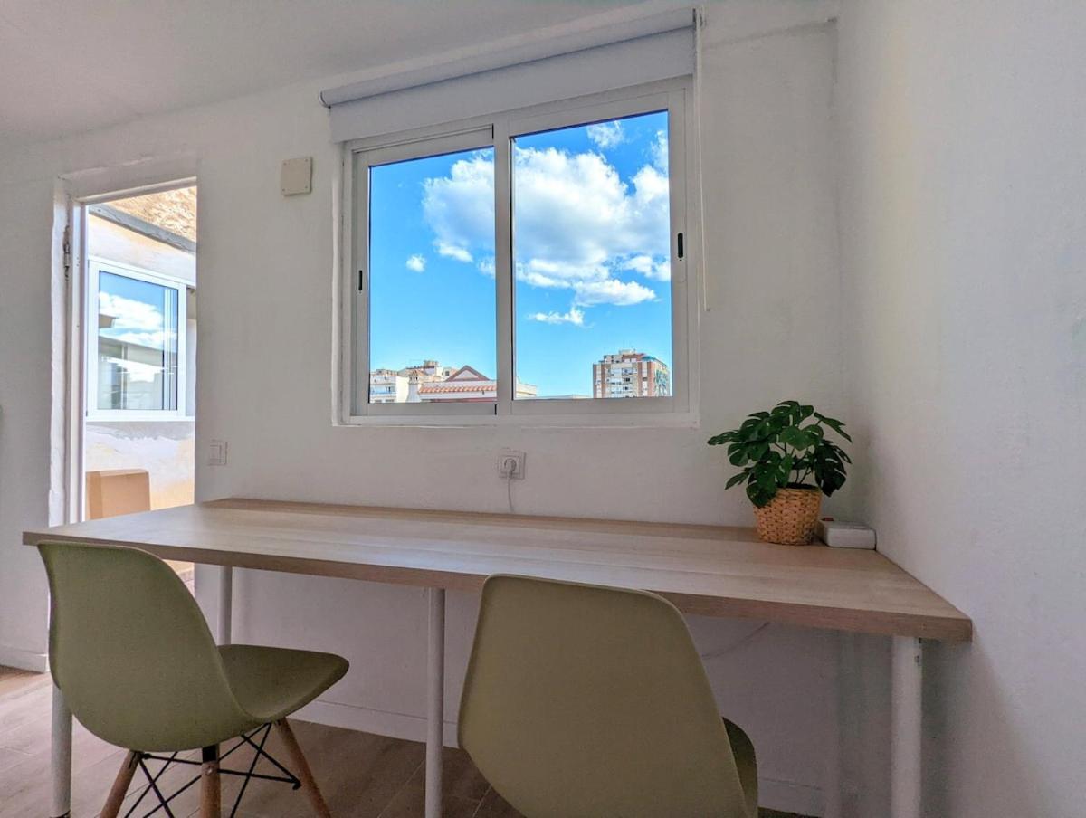 Сasa de vacaciones Family House With Roof Terrace *