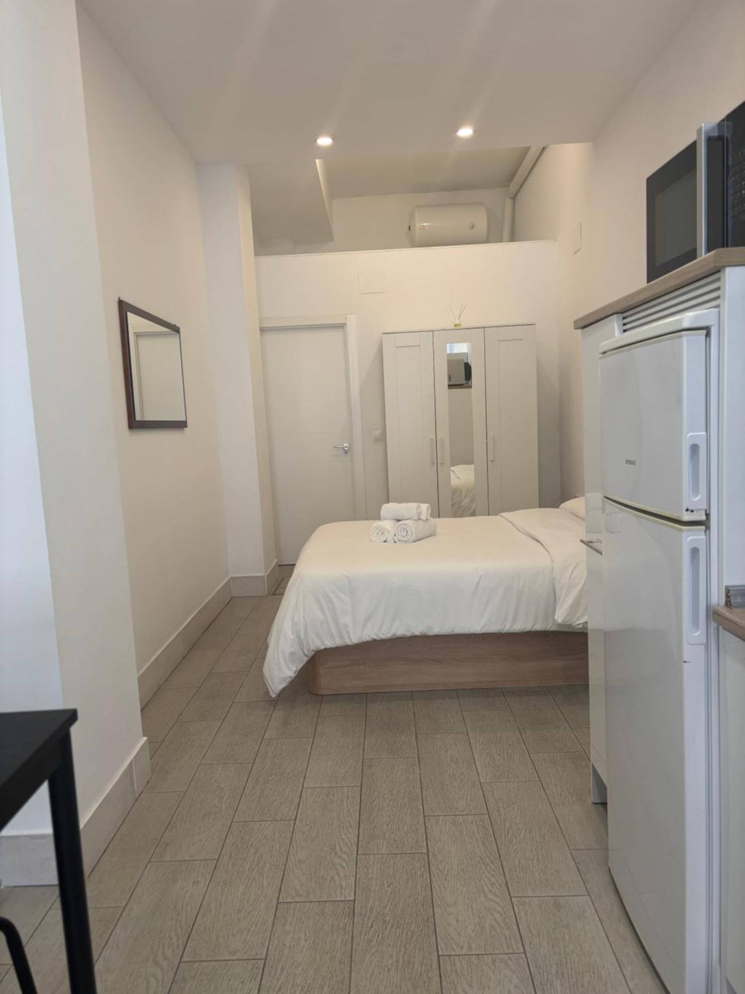 Apartamento 5 A 3 Min Caminando De La Estacion De Bus Y Tren Maria Zambrano 5