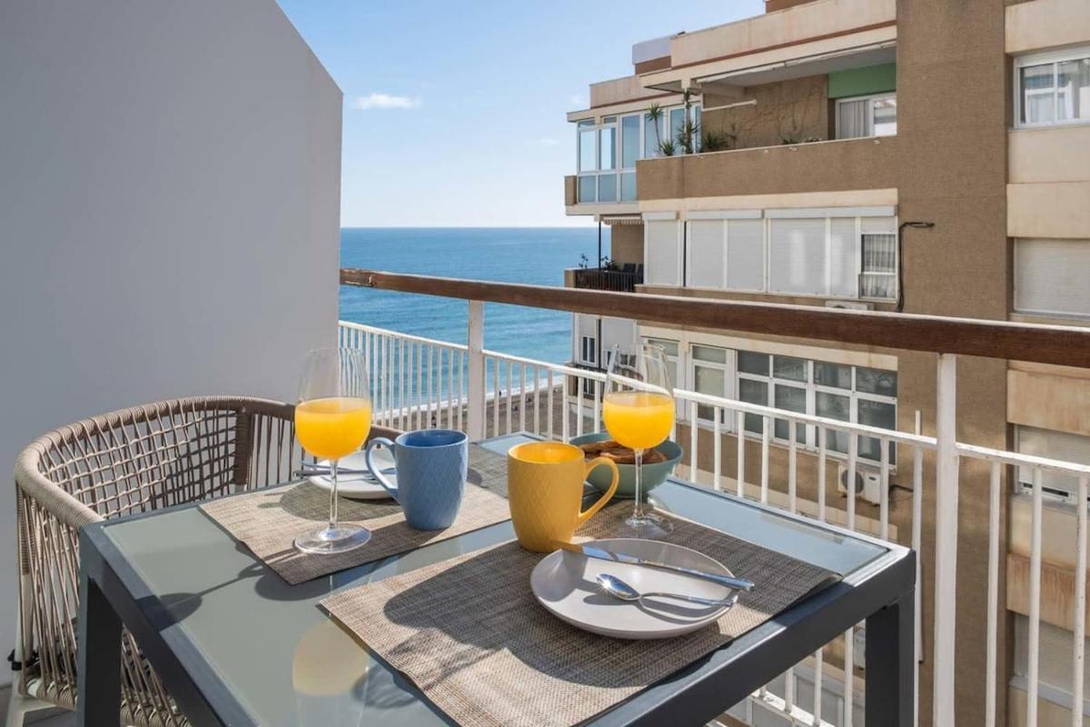 Sea View & Private Terrace In The Heart Of Malaga! *